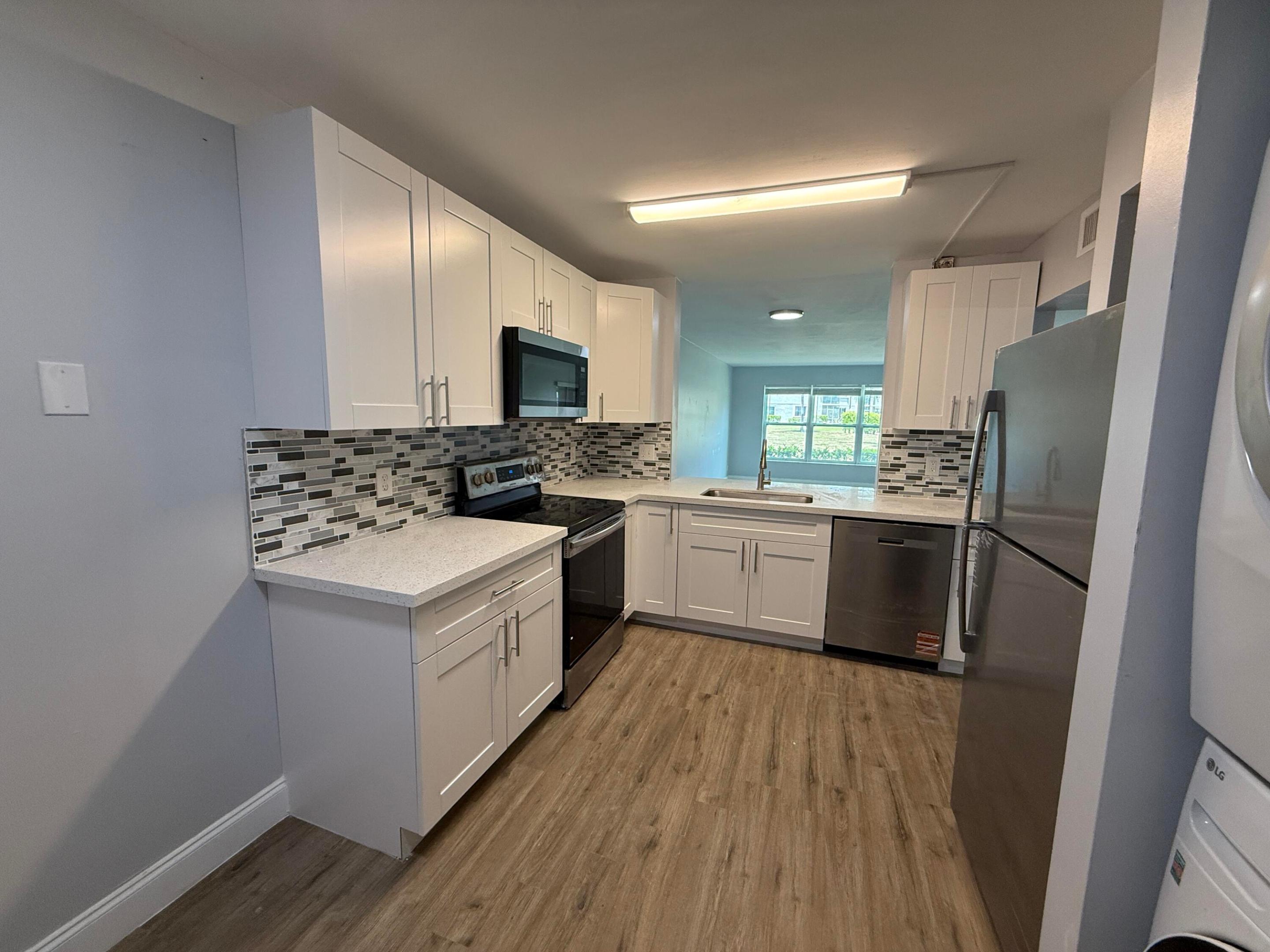 CYPRESS AT WOODMONT III - Residential Lease
