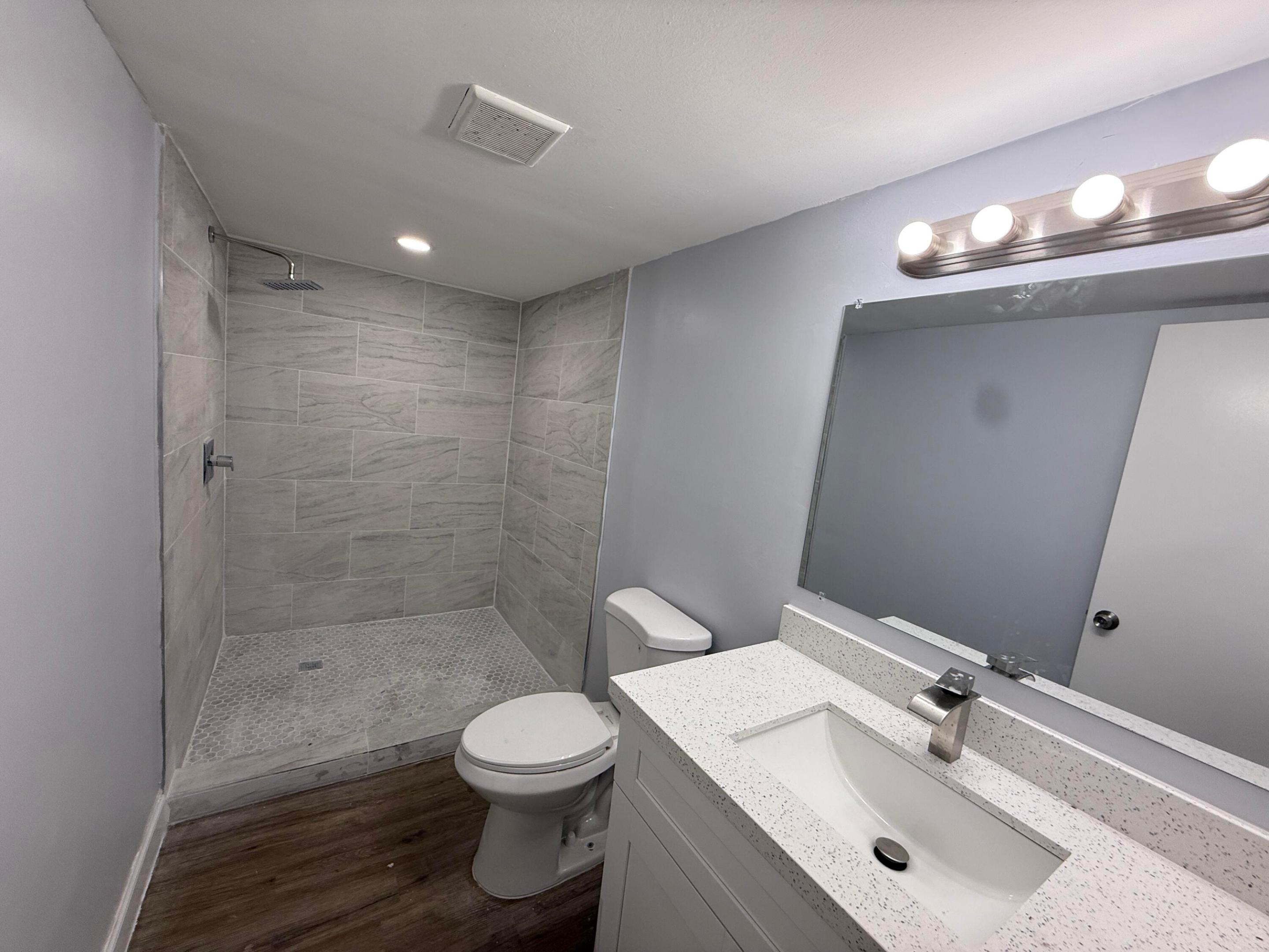 CYPRESS AT WOODMONT III - Residential Lease