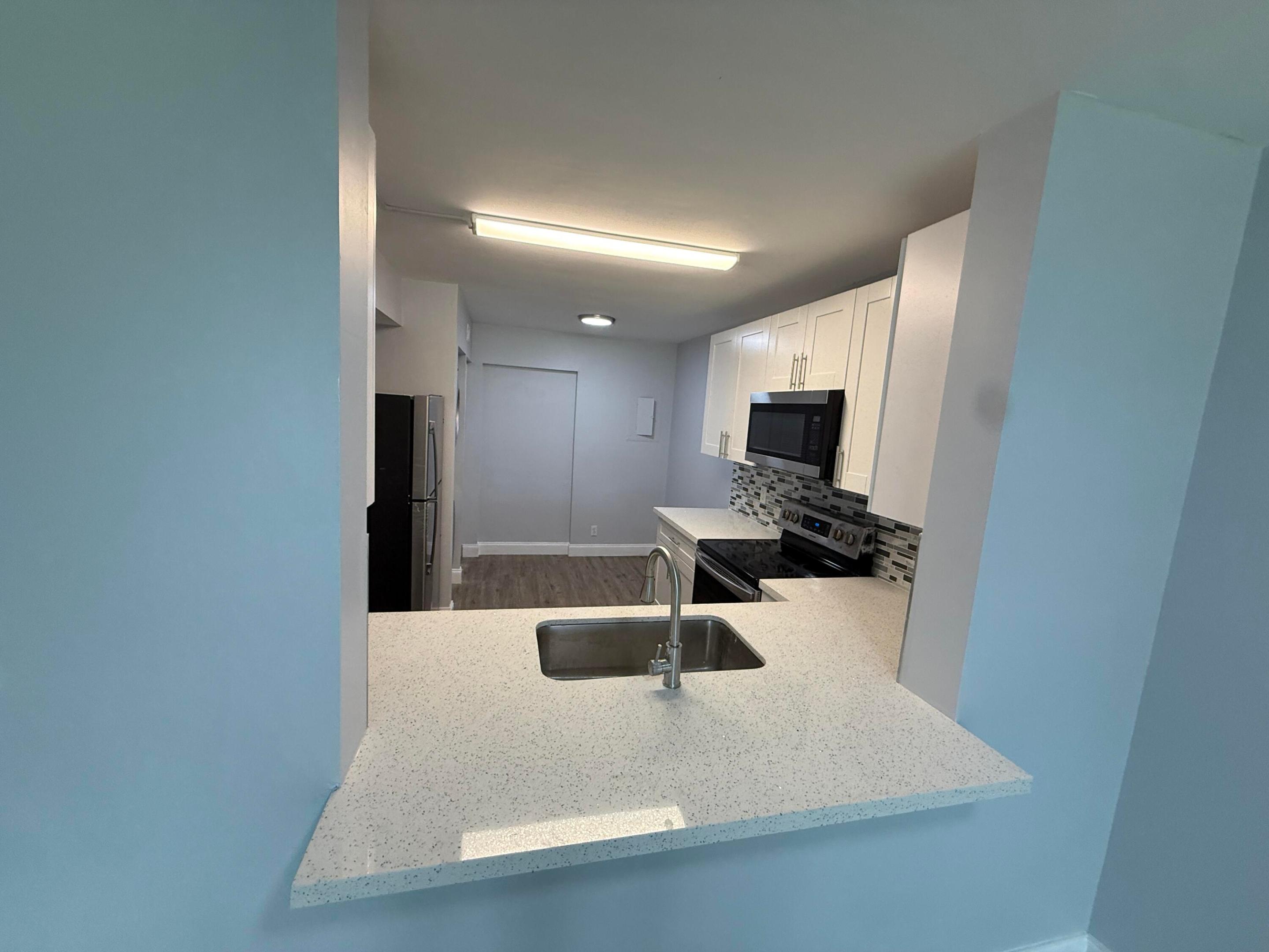 CYPRESS AT WOODMONT III - Residential Lease