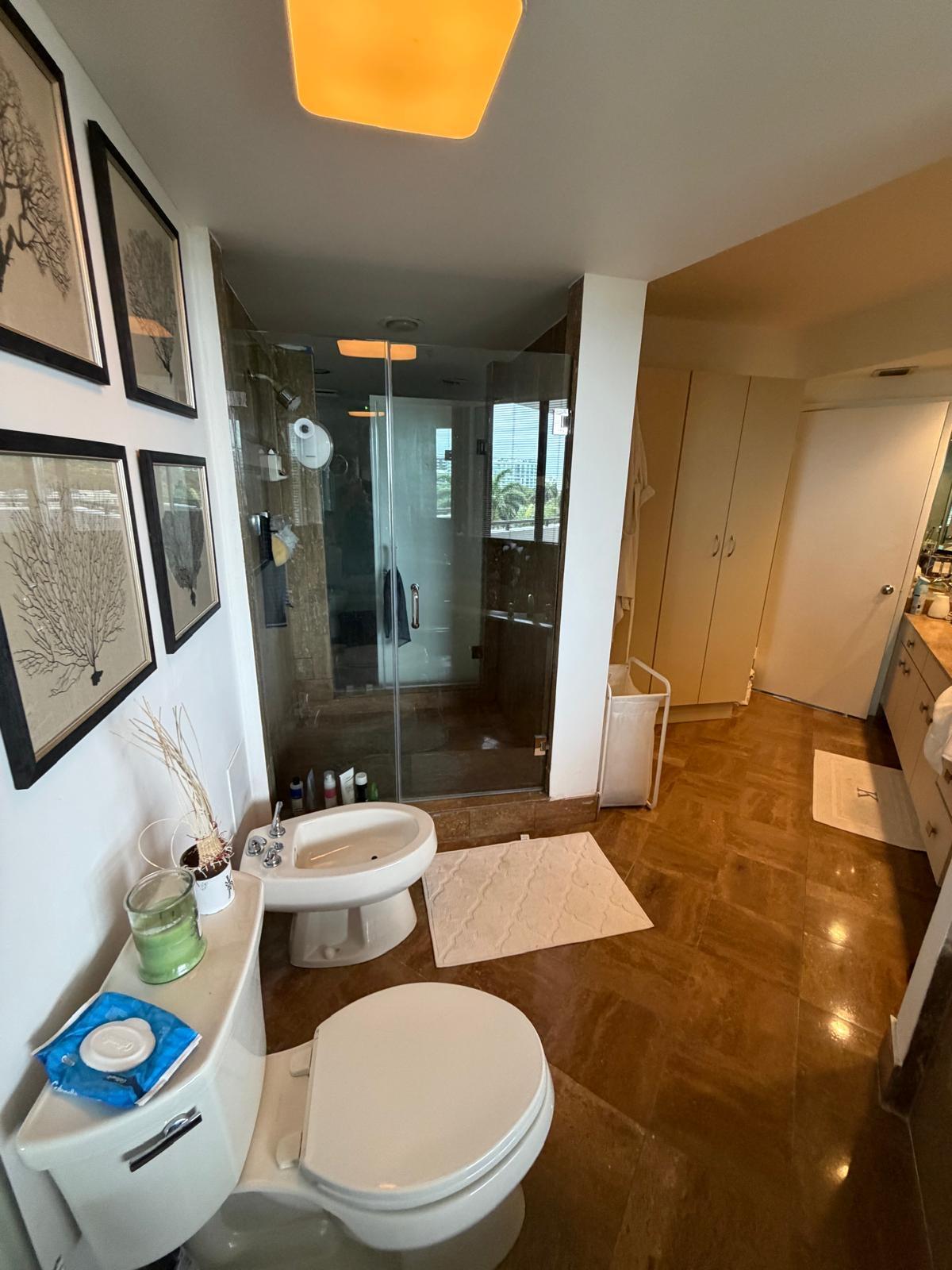 VILLA REGINA CONDO - Residential