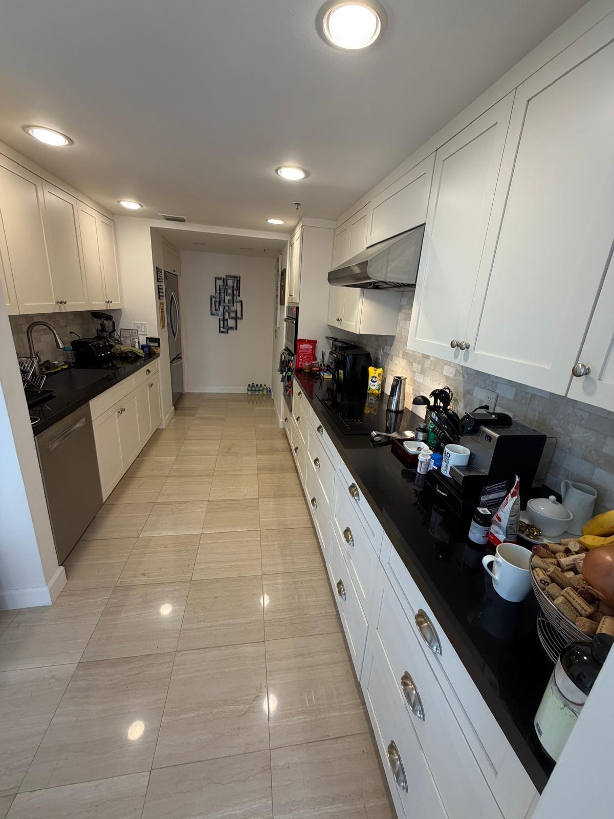 VILLA REGINA CONDO - Residential