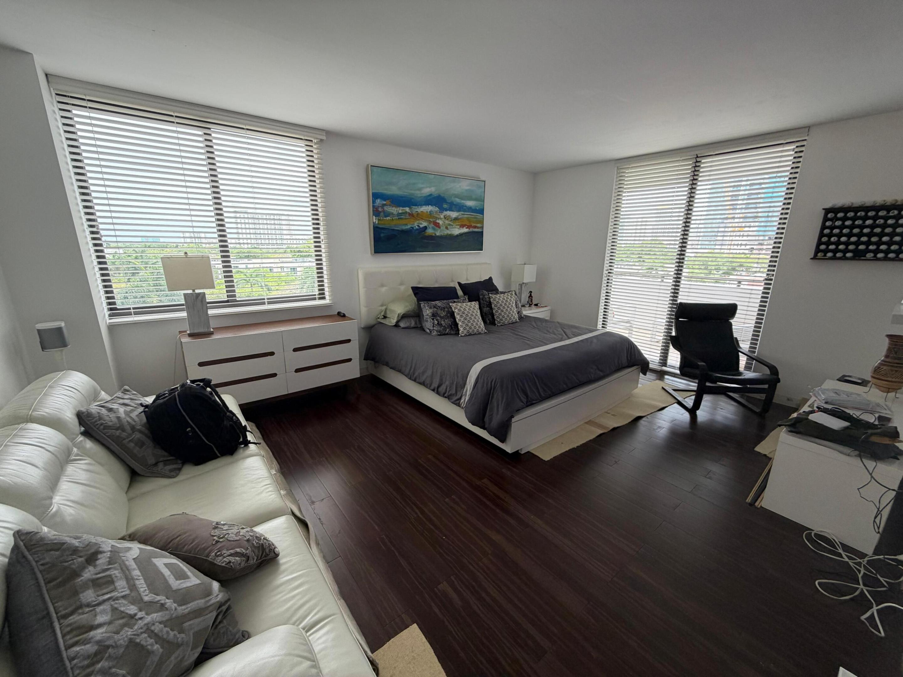 VILLA REGINA CONDO - Residential