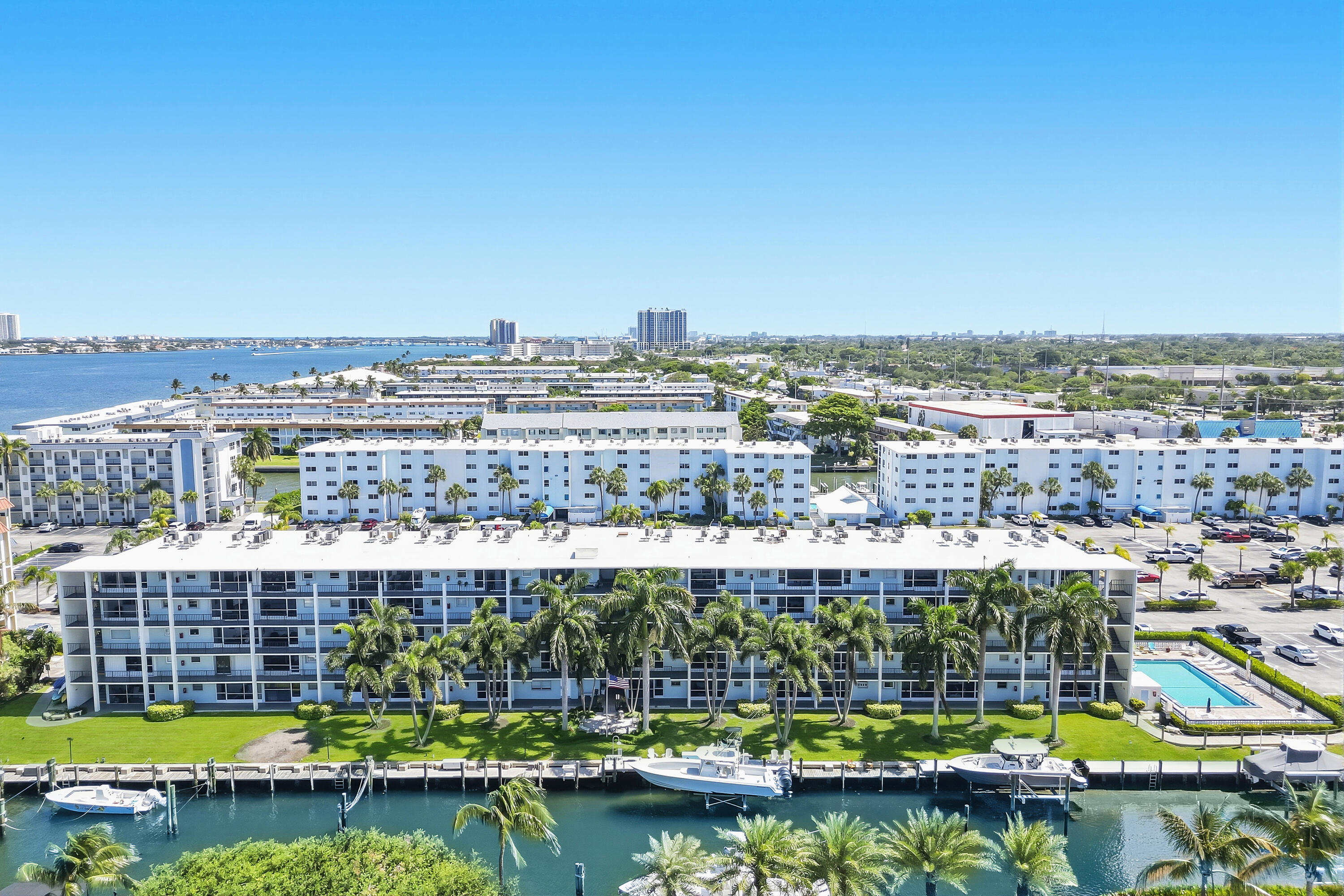 SCHOONER BAY CONDO - Residential