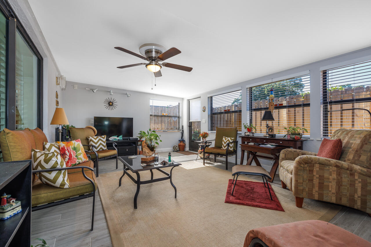 RIVER PINES - Residential