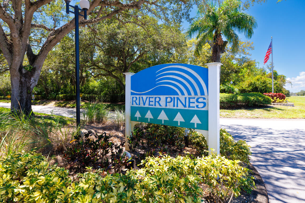 RIVER PINES - Residential
