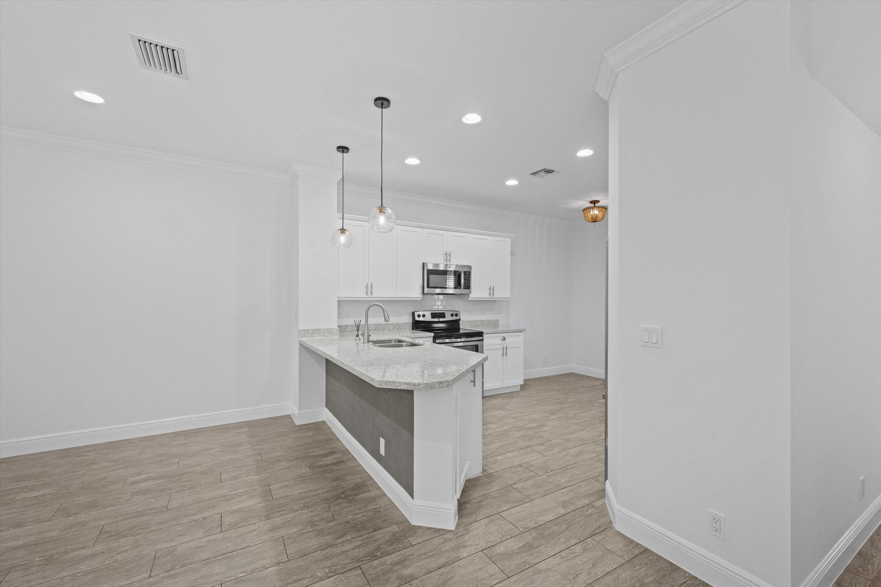 BINKS POINTE - Residential