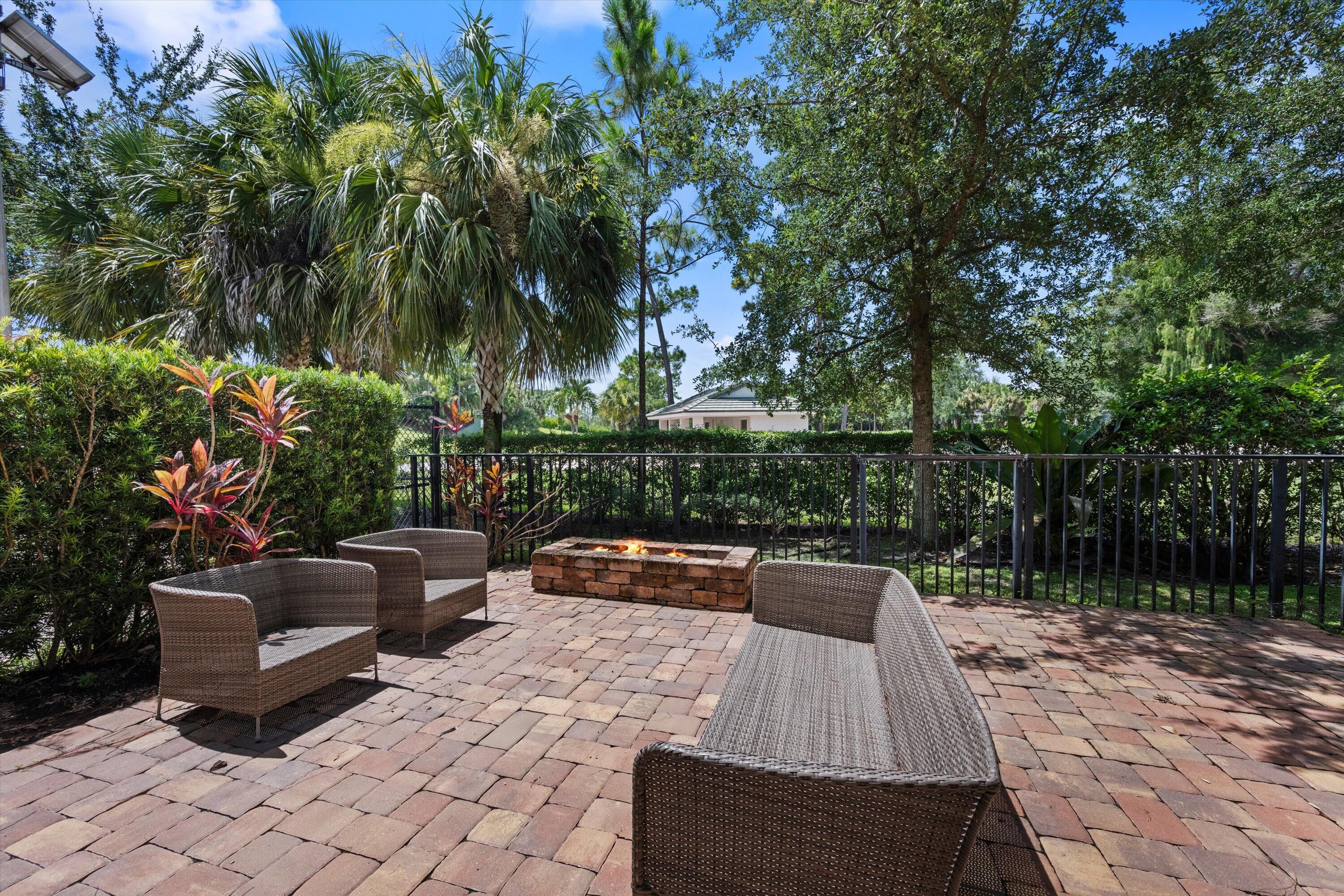 BINKS POINTE - Residential