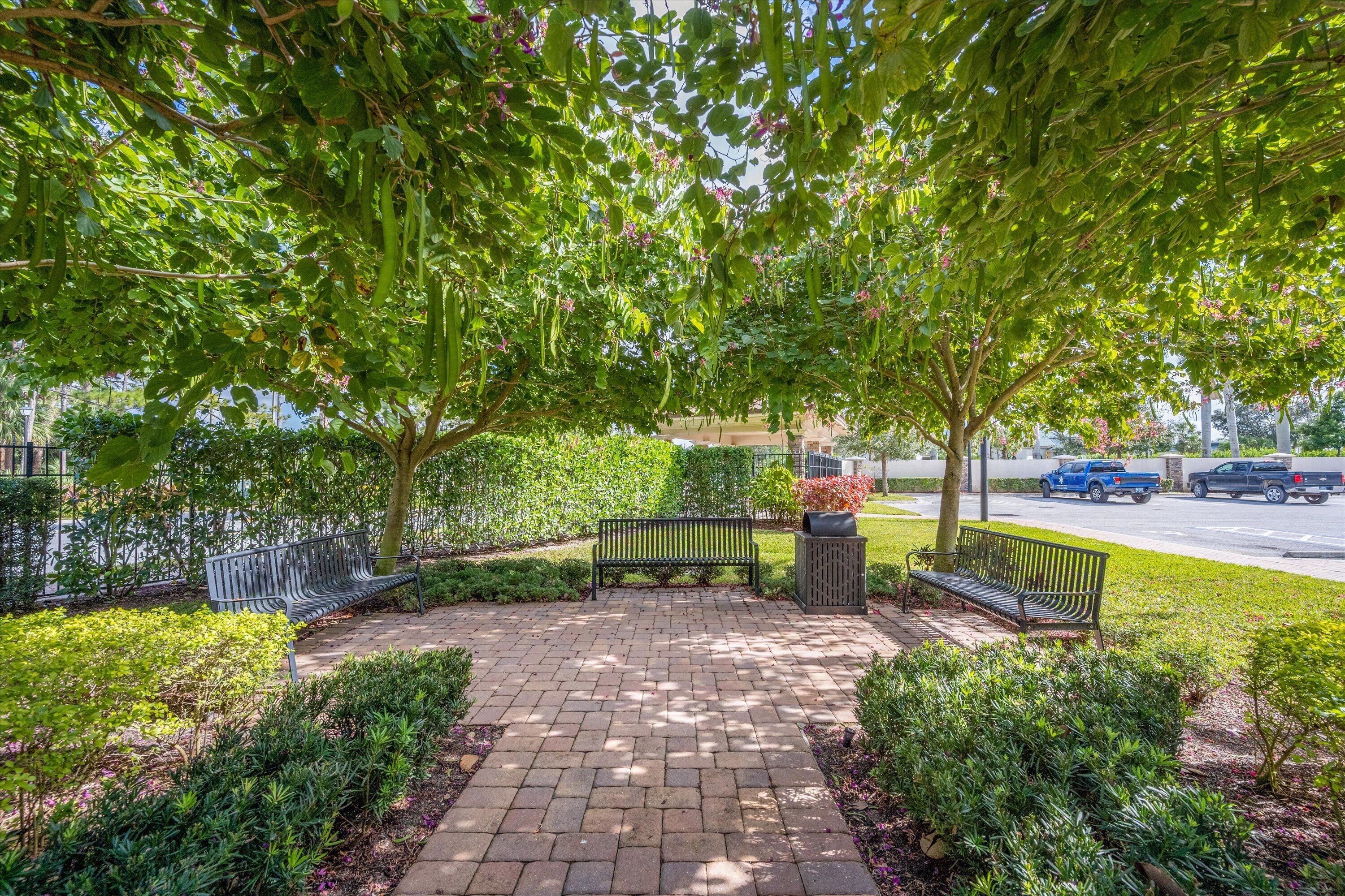 BINKS POINTE - Residential