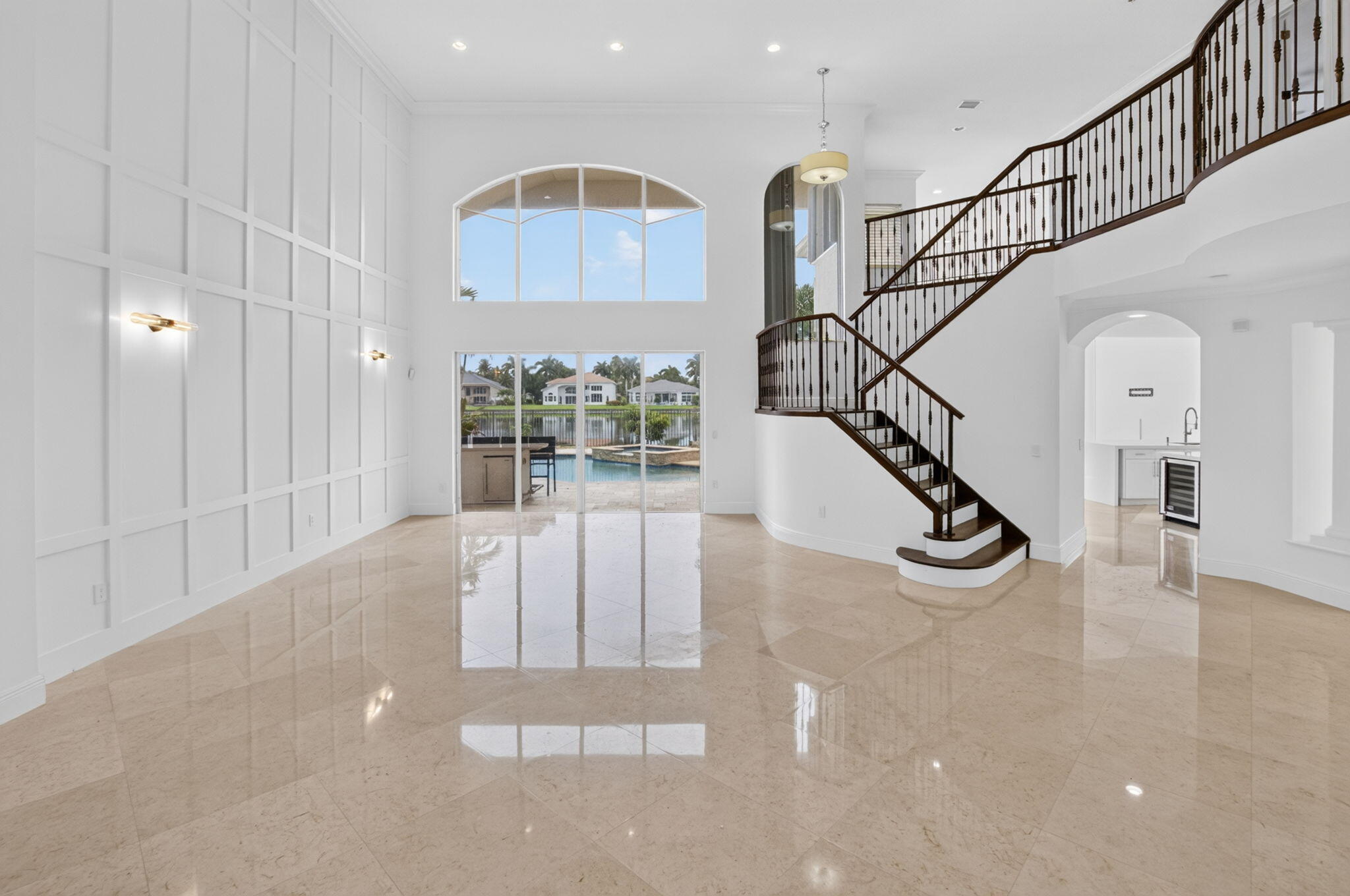 SATURNIA ISLES - Residential Lease
