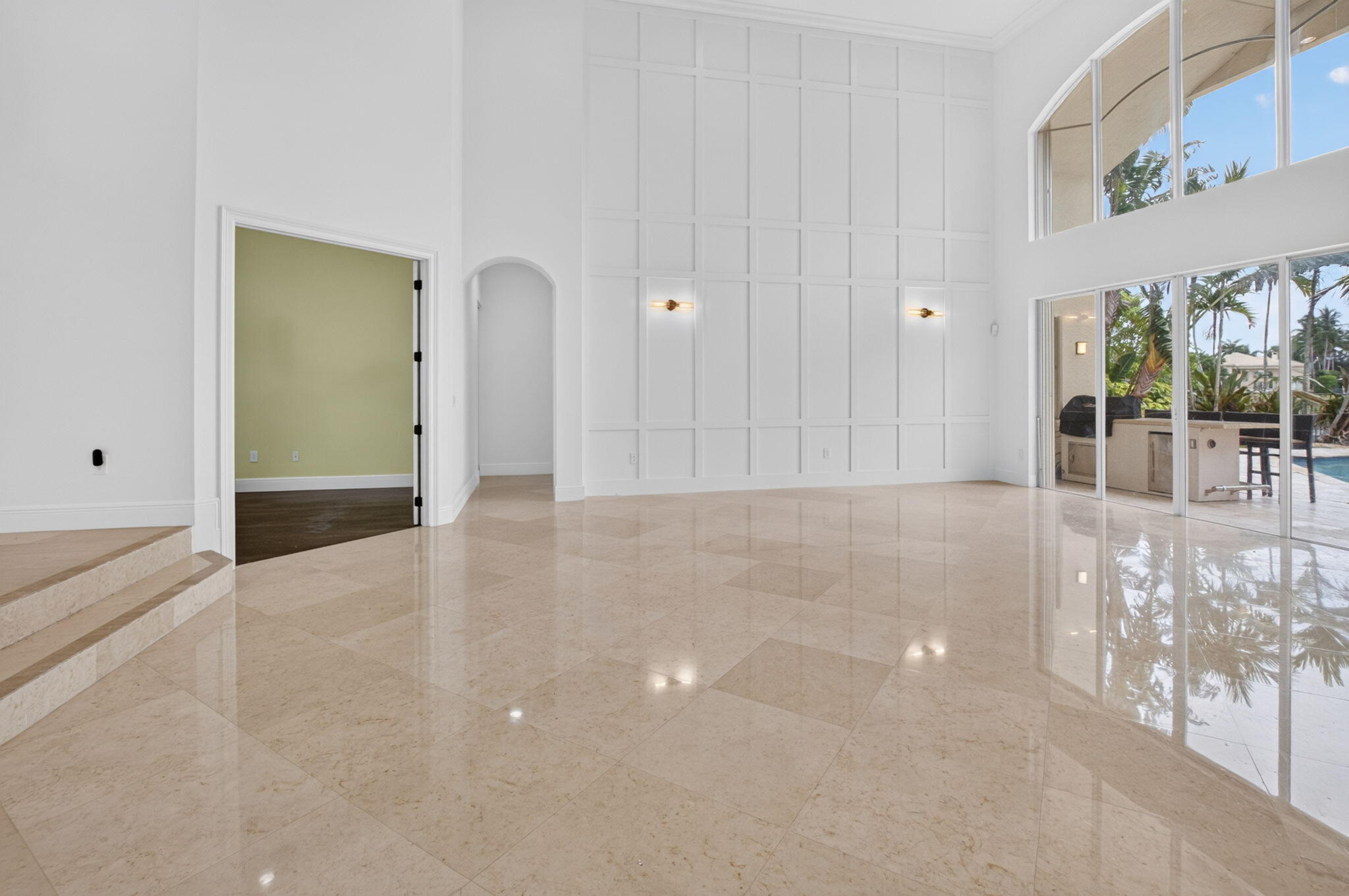 SATURNIA ISLES - Residential Lease