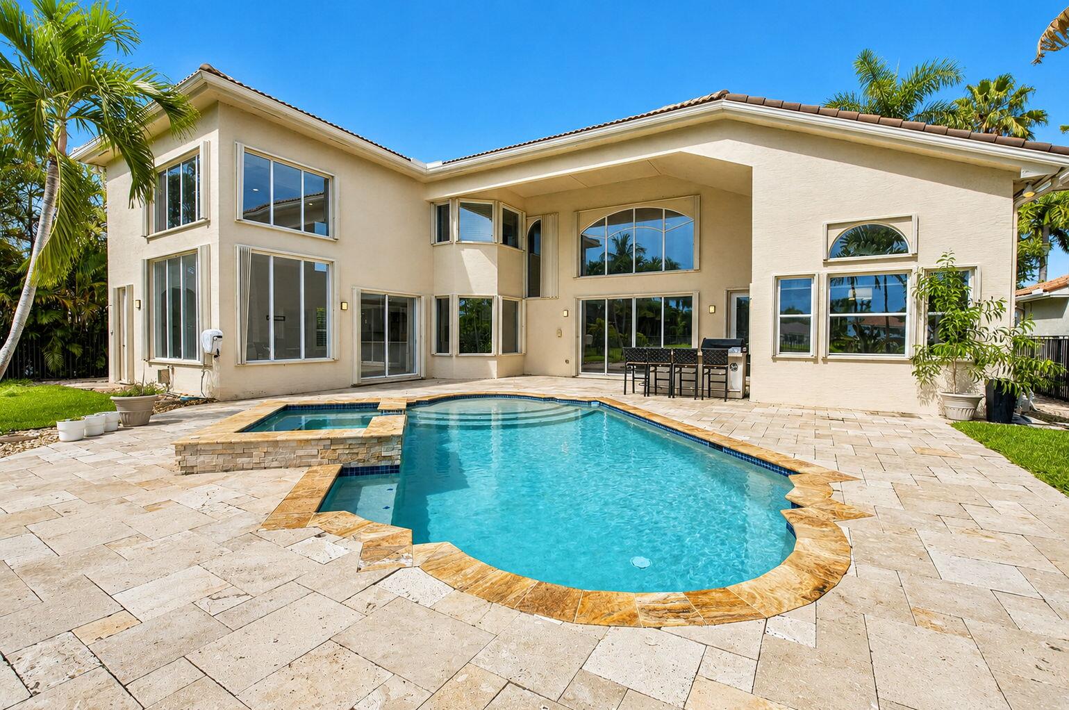 SATURNIA ISLES - Residential Lease