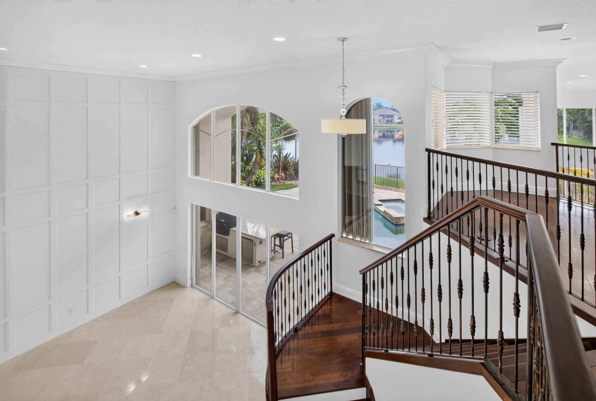 SATURNIA ISLES - Residential Lease