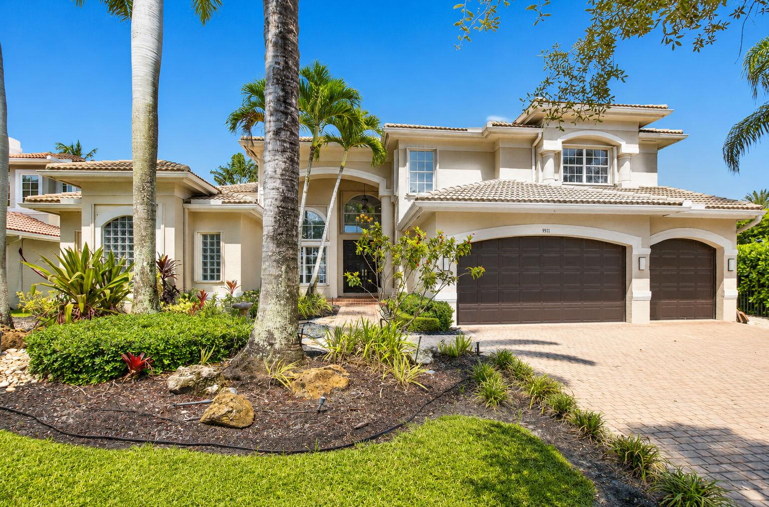 SATURNIA ISLES - Residential Lease