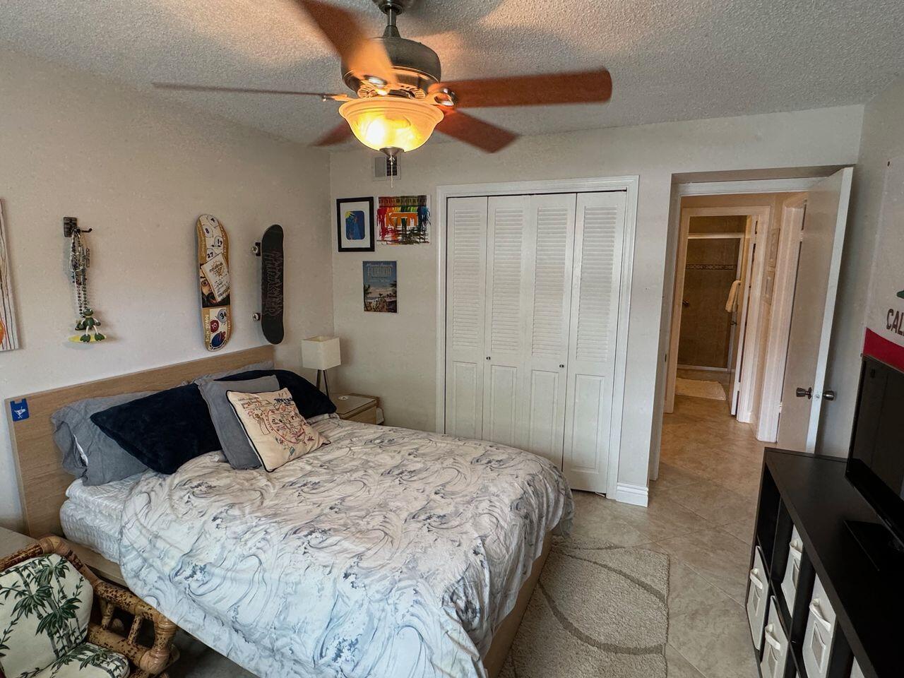 BAY COLONY CLUB CONDO - Residential Lease