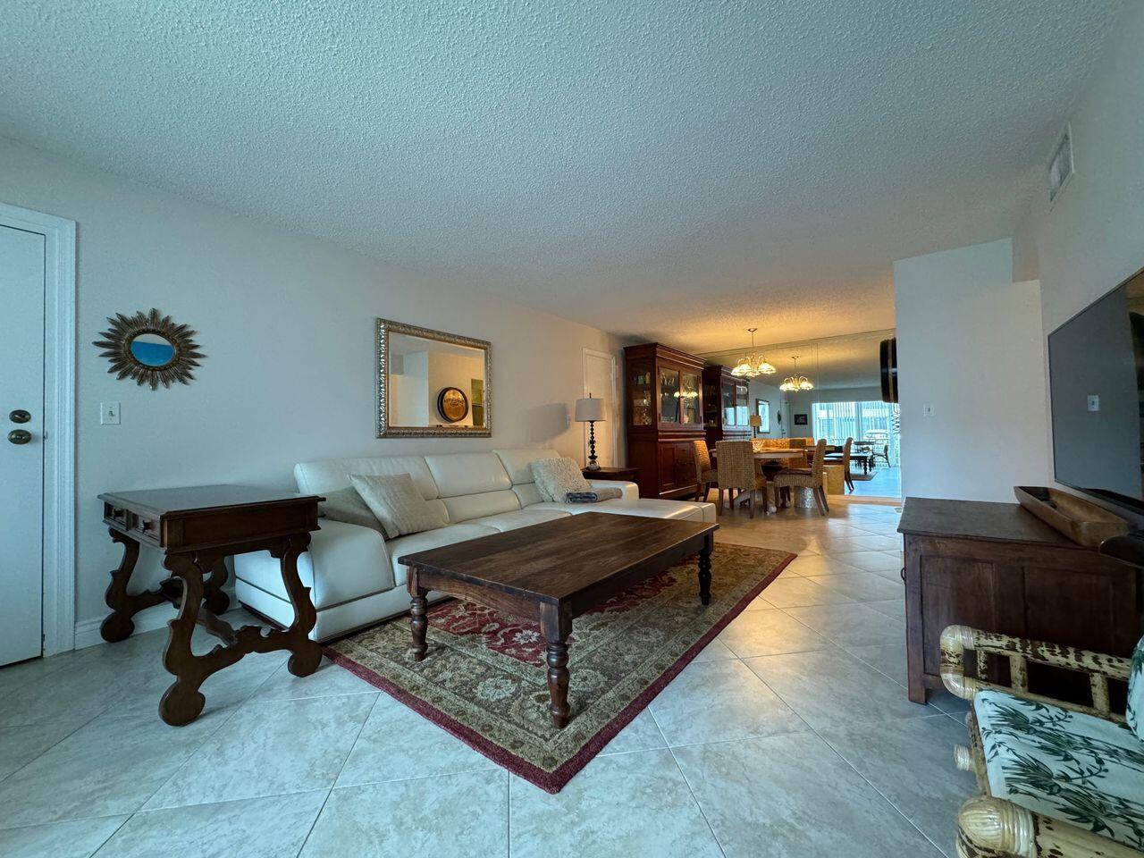 BAY COLONY CLUB CONDO - Residential Lease
