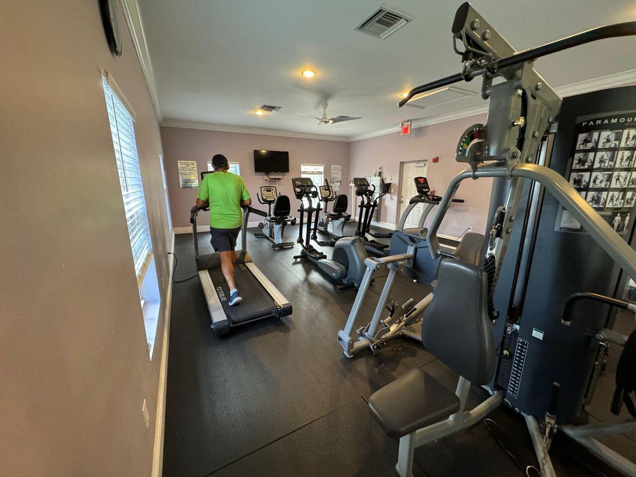 BAY COLONY CLUB CONDO - Residential Lease
