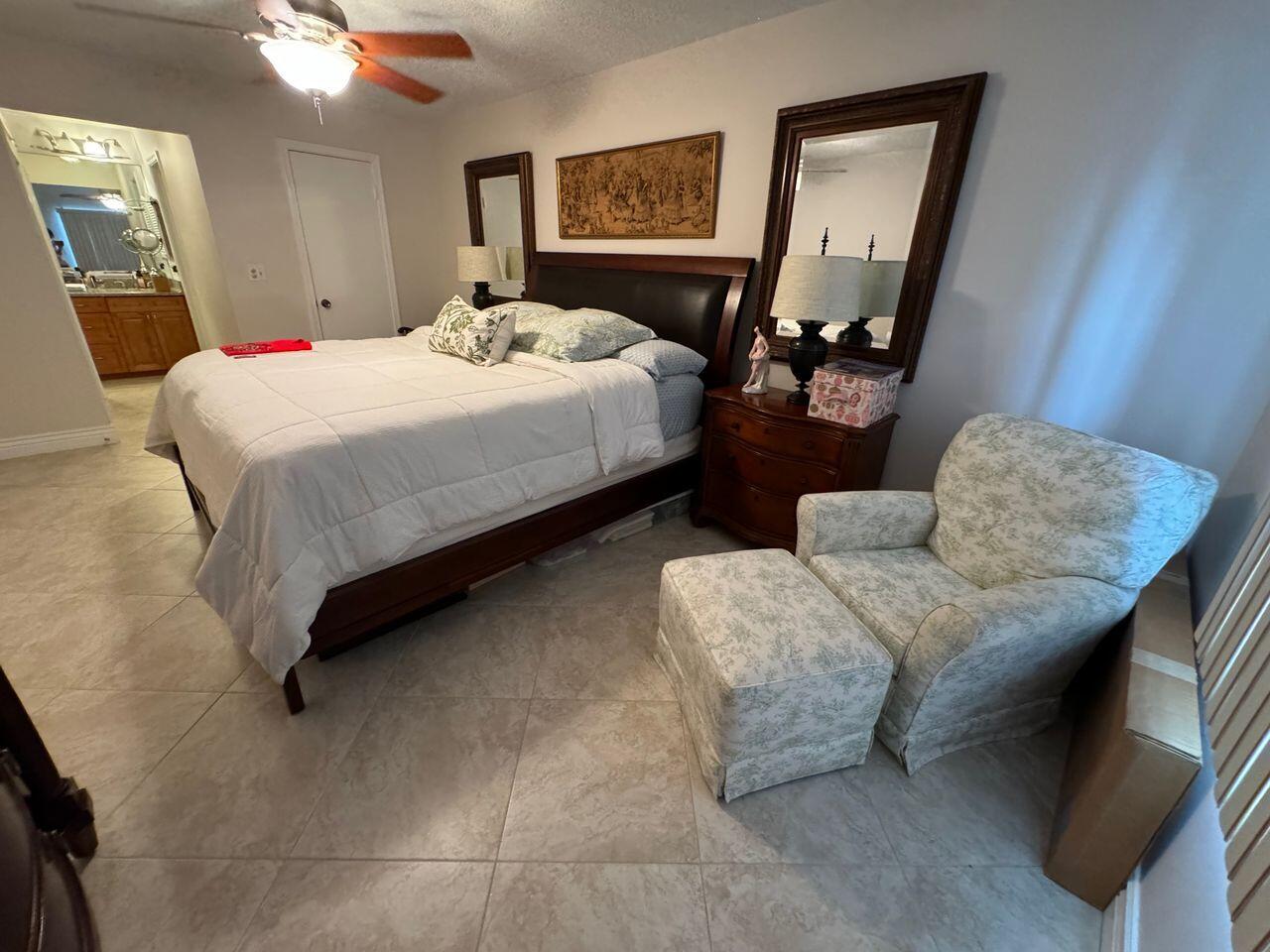 BAY COLONY CLUB CONDO - Residential Lease