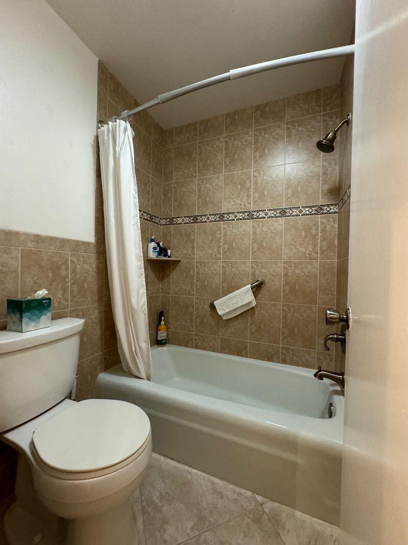 BAY COLONY CLUB CONDO - Residential Lease