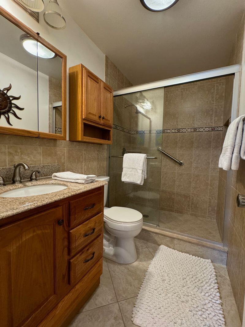 BAY COLONY CLUB CONDO - Residential Lease