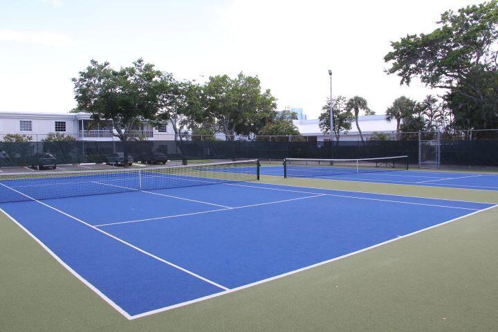 BAY COLONY CLUB CONDO - Residential Lease