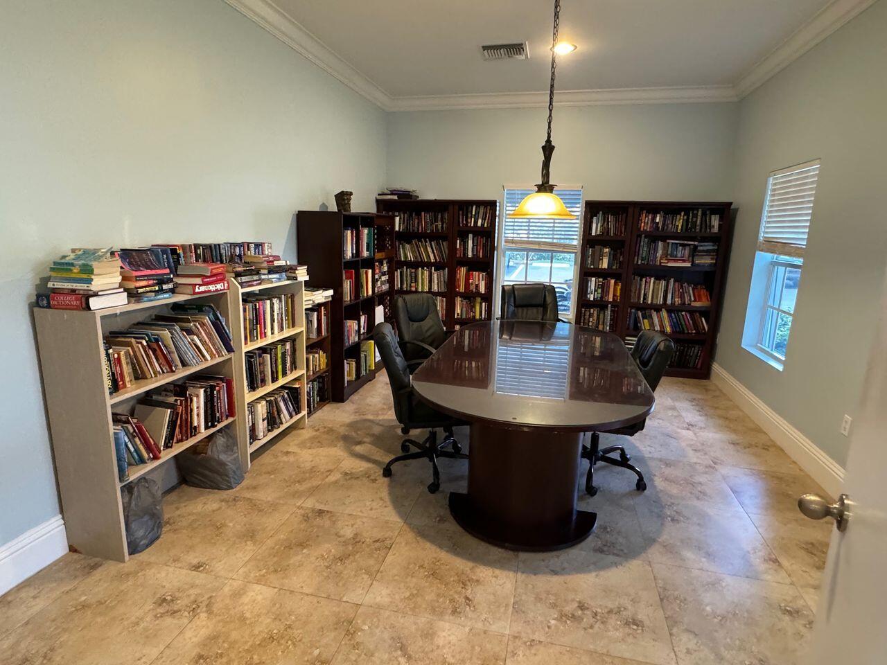 BAY COLONY CLUB CONDO - Residential Lease