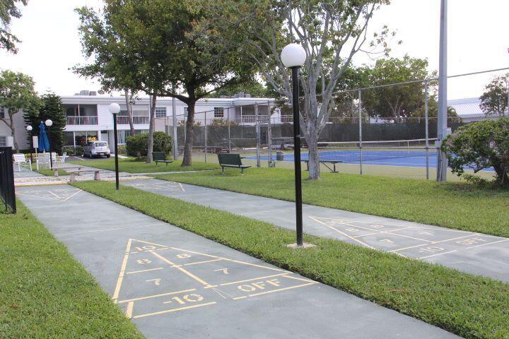 BAY COLONY CLUB CONDO - Residential Lease
