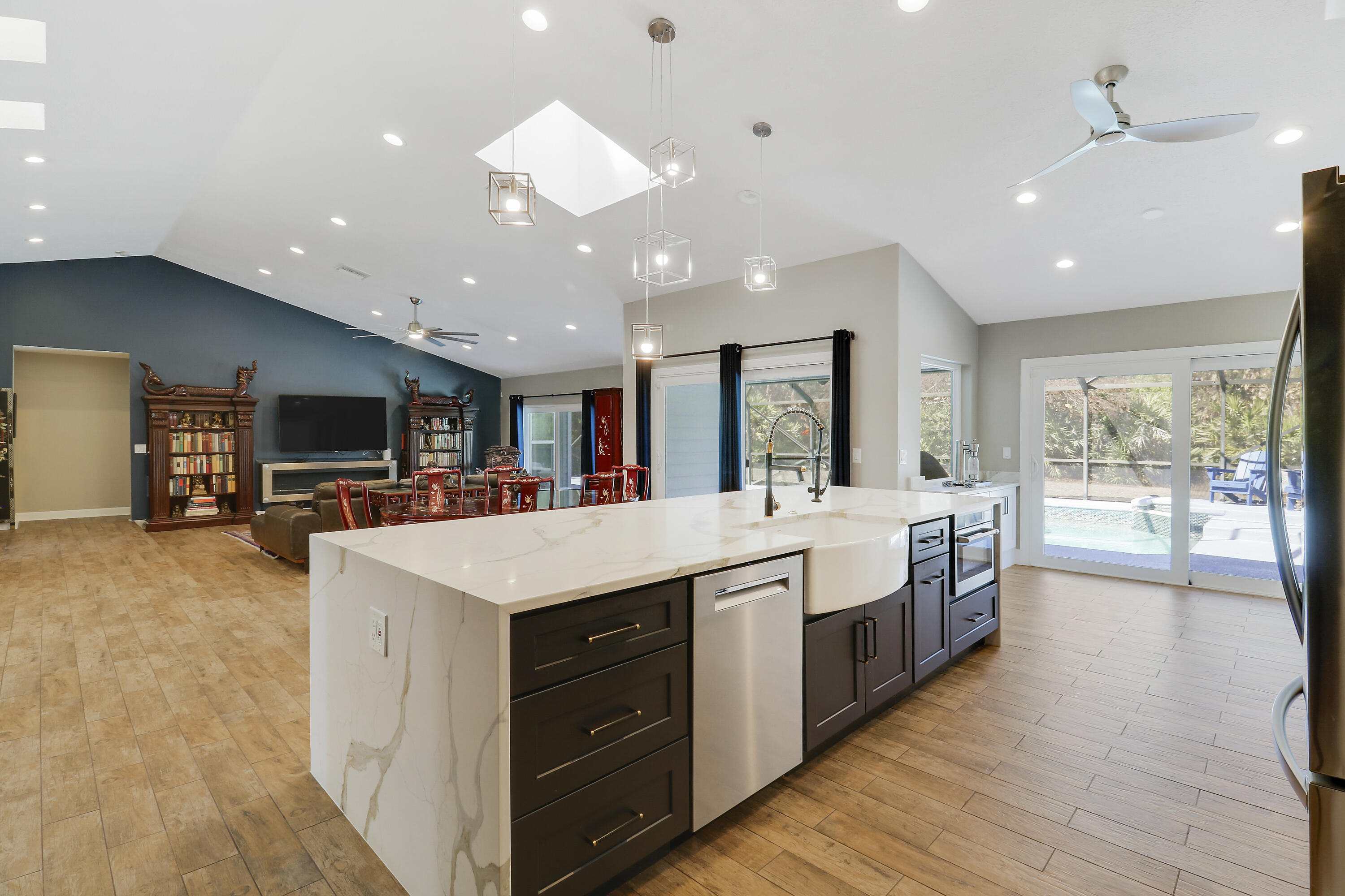SUGARHILL - Residential