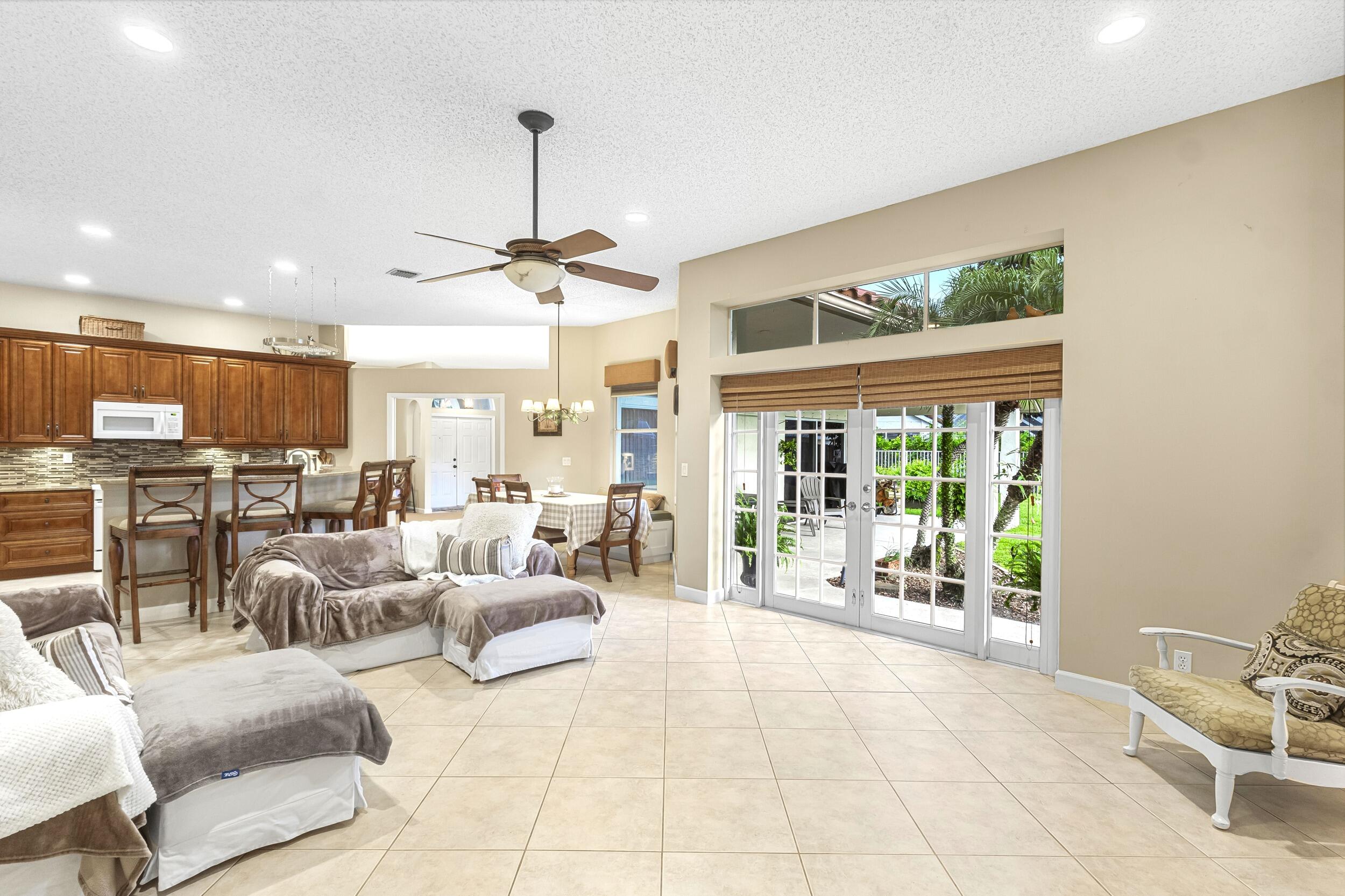 LAKE CHARLESTON 2 - Residential