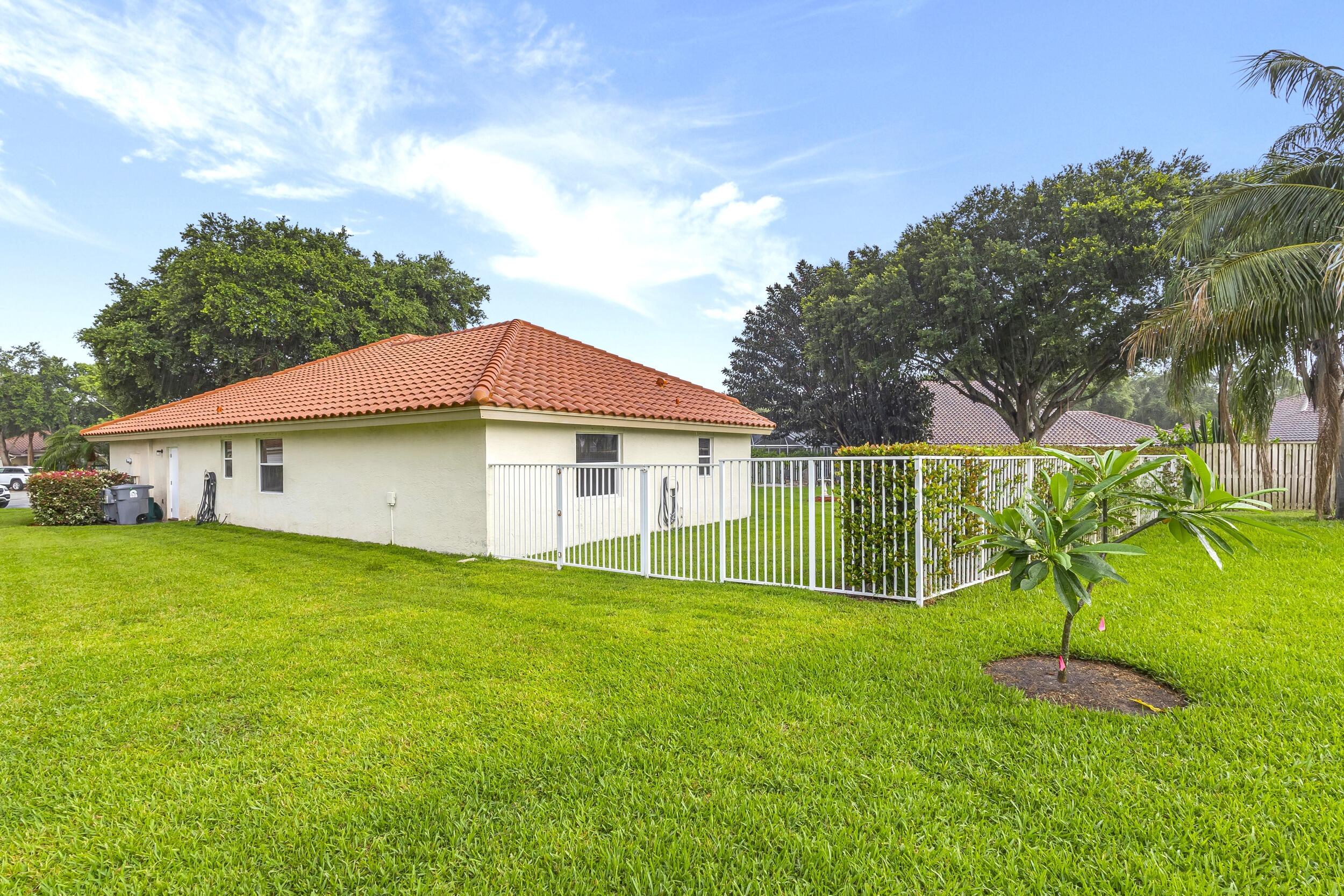 LAKE CHARLESTON 2 - Residential