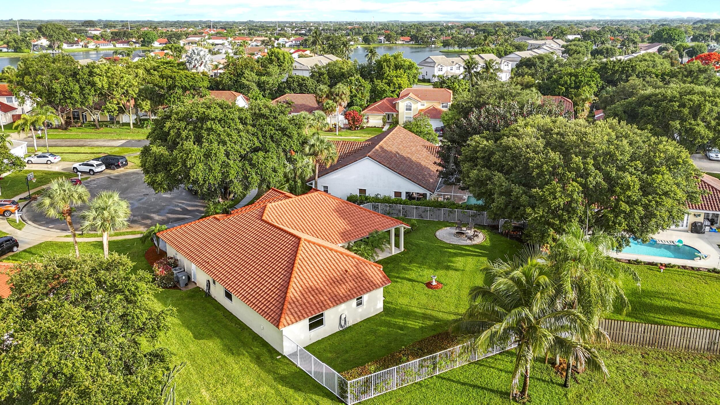 LAKE CHARLESTON 2 - Residential