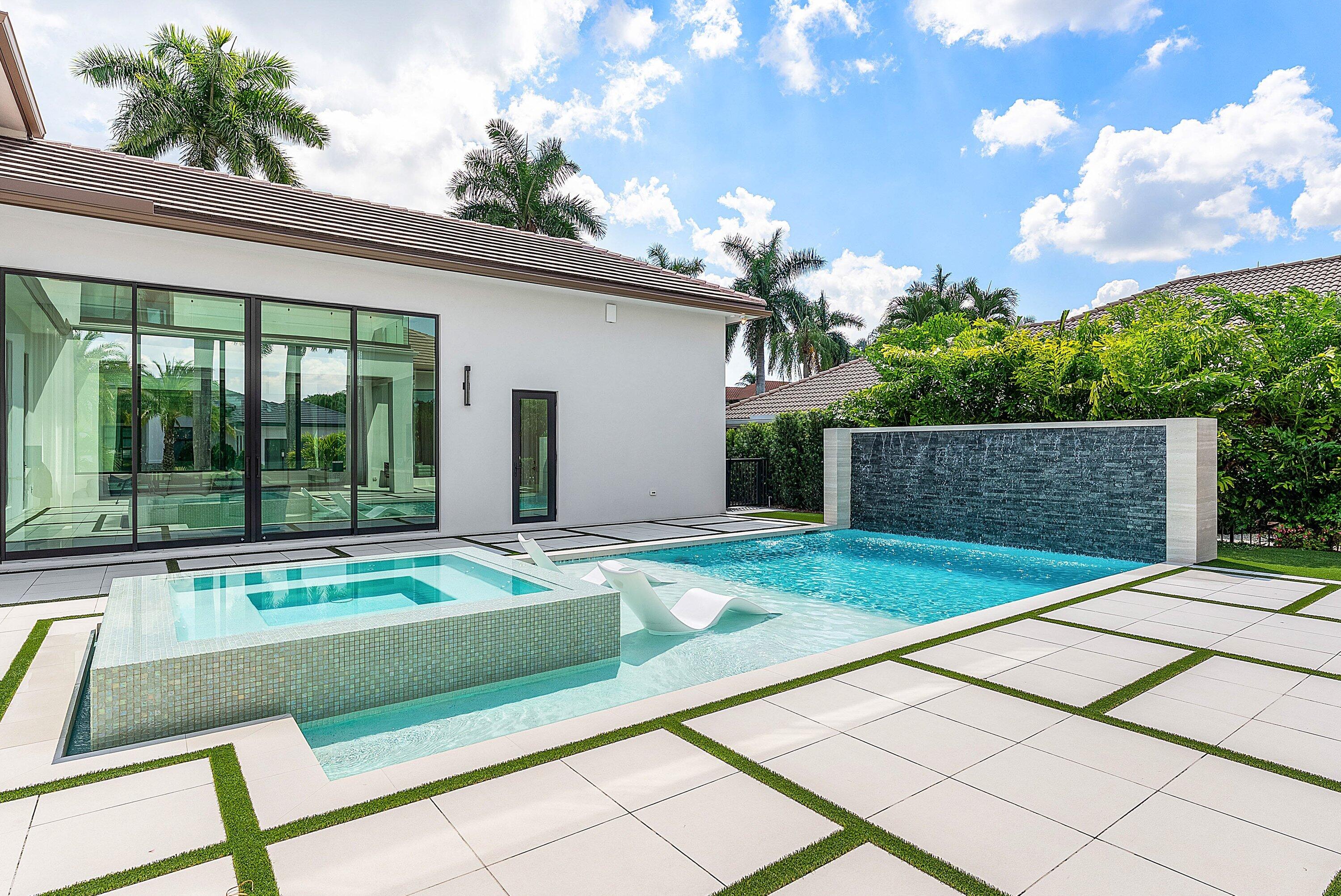 ST ANDREWS COUNTRY CLUB - Residential