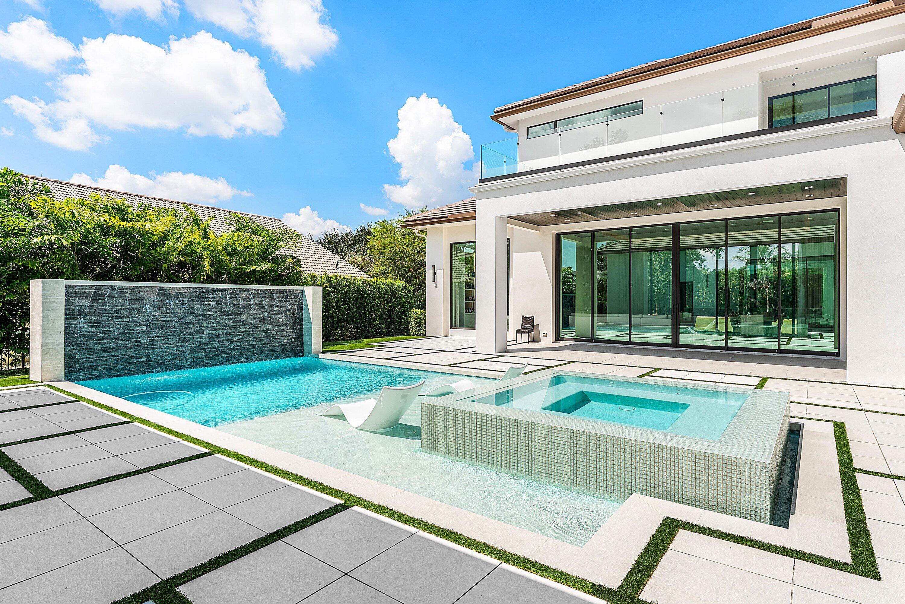 ST ANDREWS COUNTRY CLUB - Residential