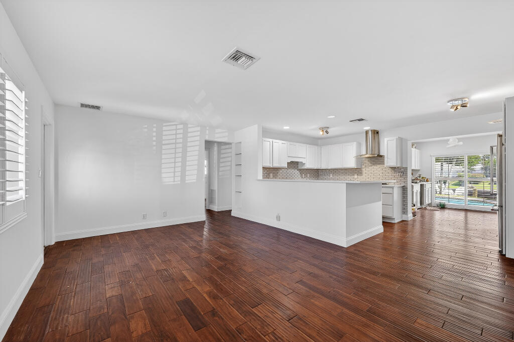 NORTH PALM BEACH VILLAGE OF 1 - Residential