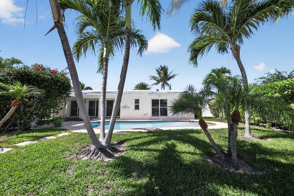 NORTH PALM BEACH VILLAGE OF 1 - Residential