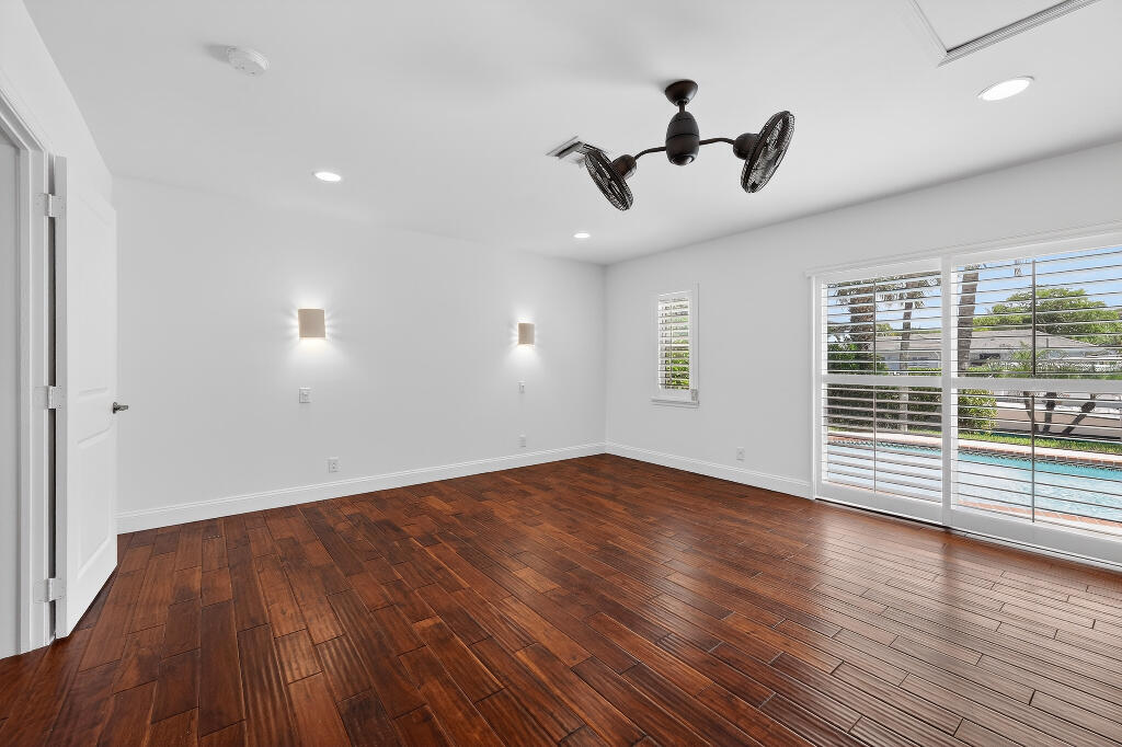NORTH PALM BEACH VILLAGE OF 1 - Residential