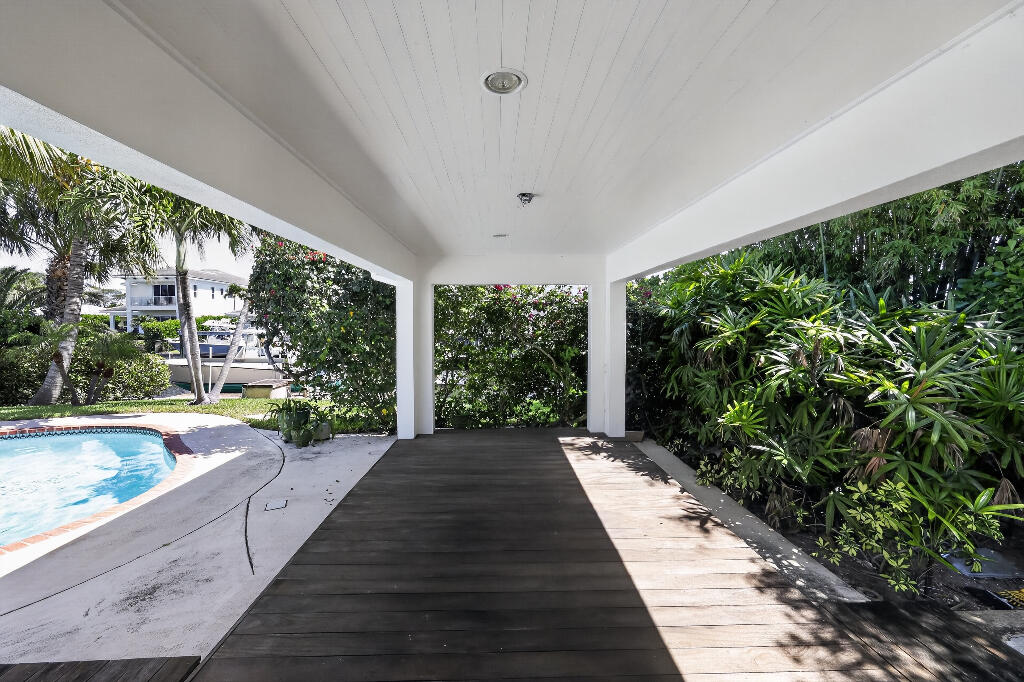 NORTH PALM BEACH VILLAGE OF 1 - Residential