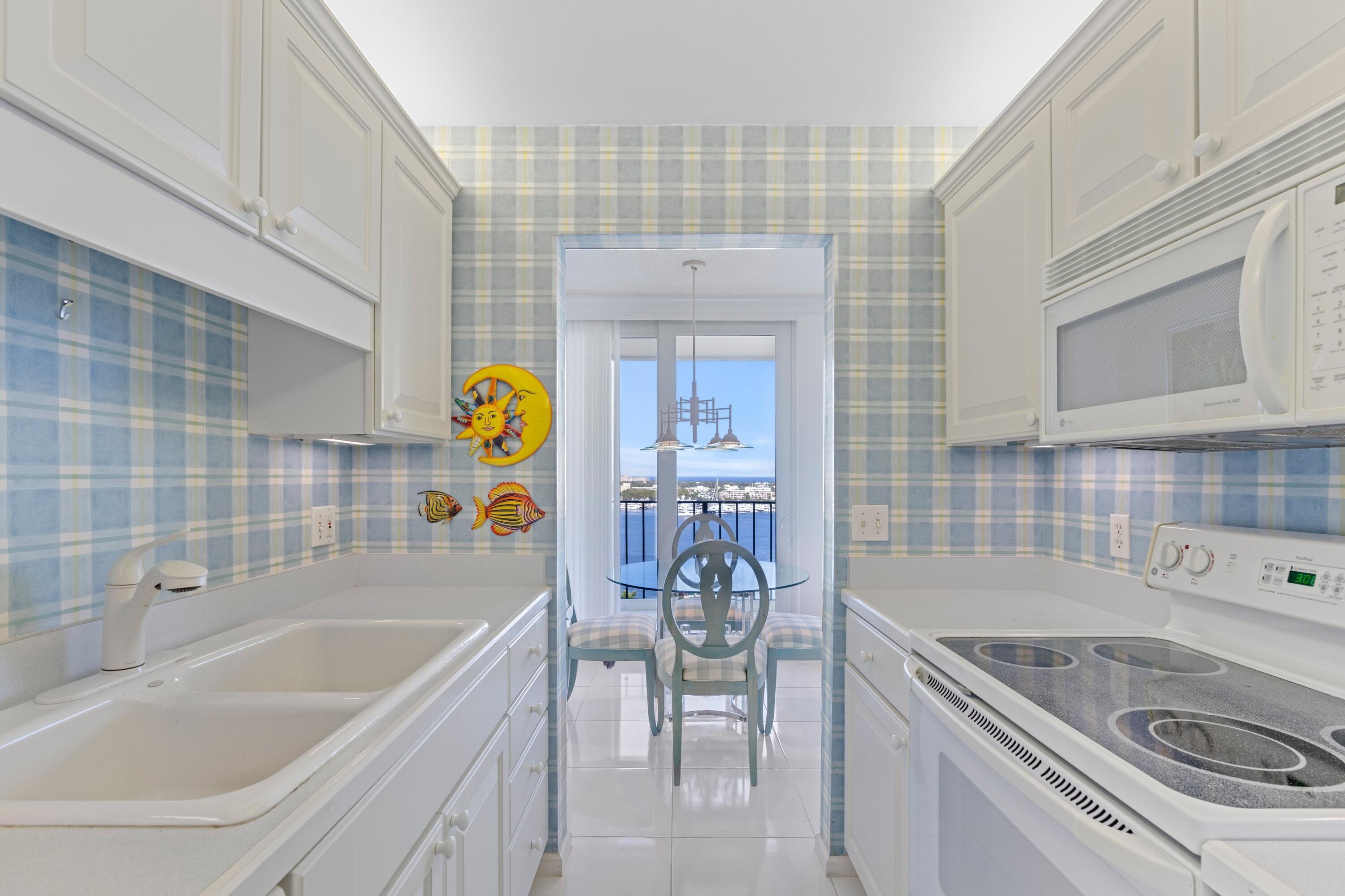 RAPALLO SOUTH CONDO - Residential