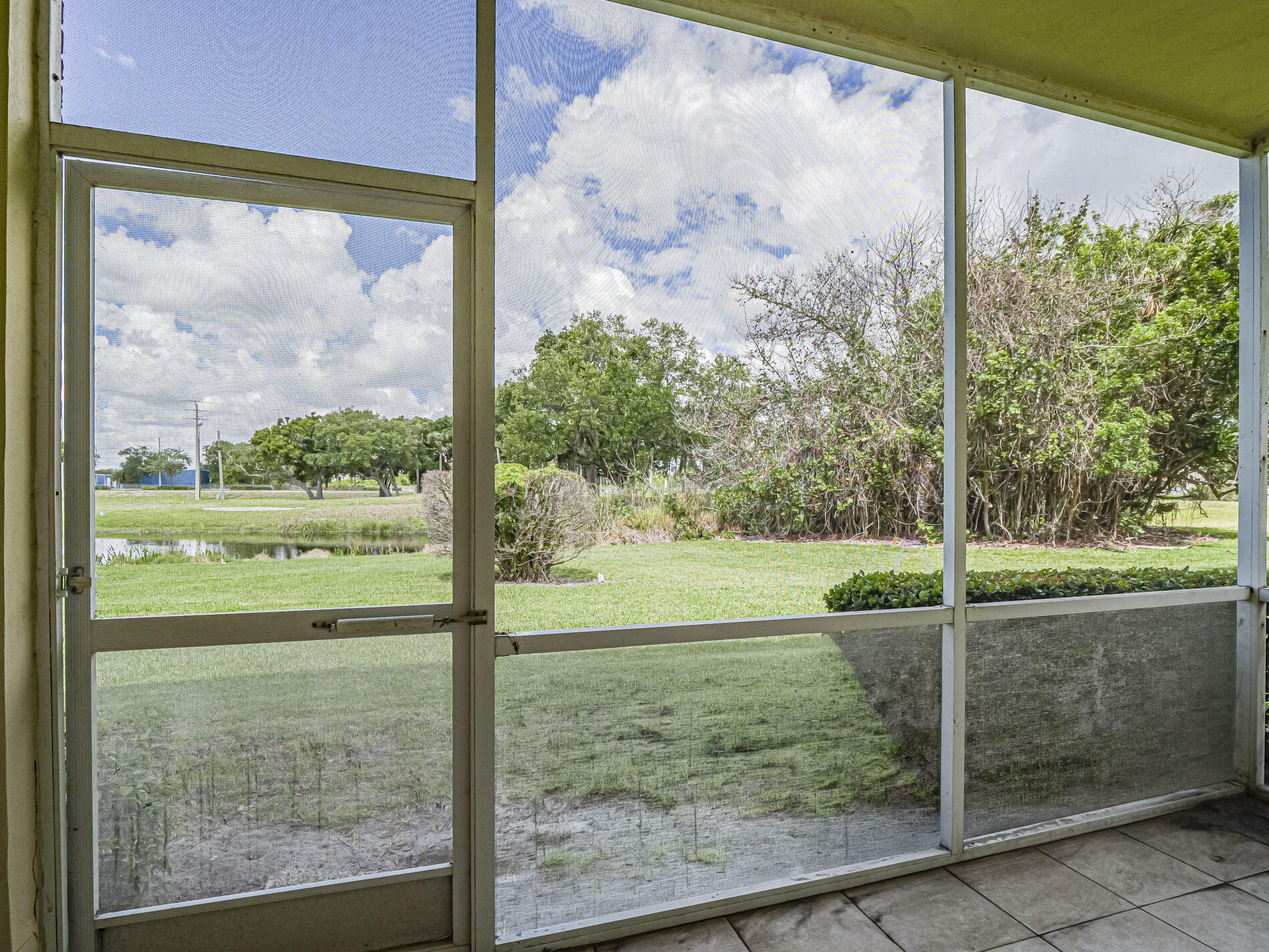VISTA ROYALE PHASE IV BLDGS 83-111 - Residential