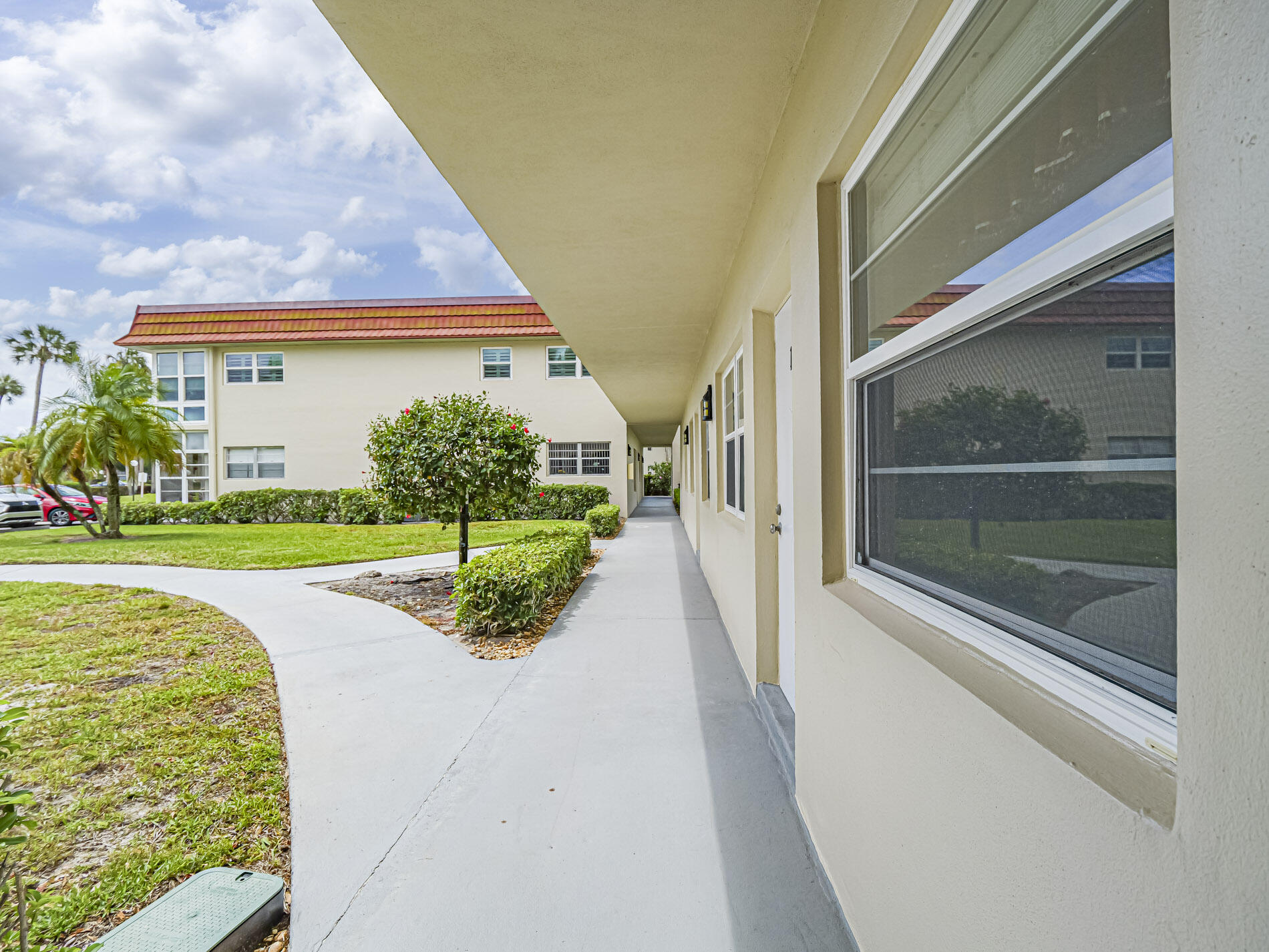 VISTA ROYALE PHASE IV BLDGS 83-111 - Residential