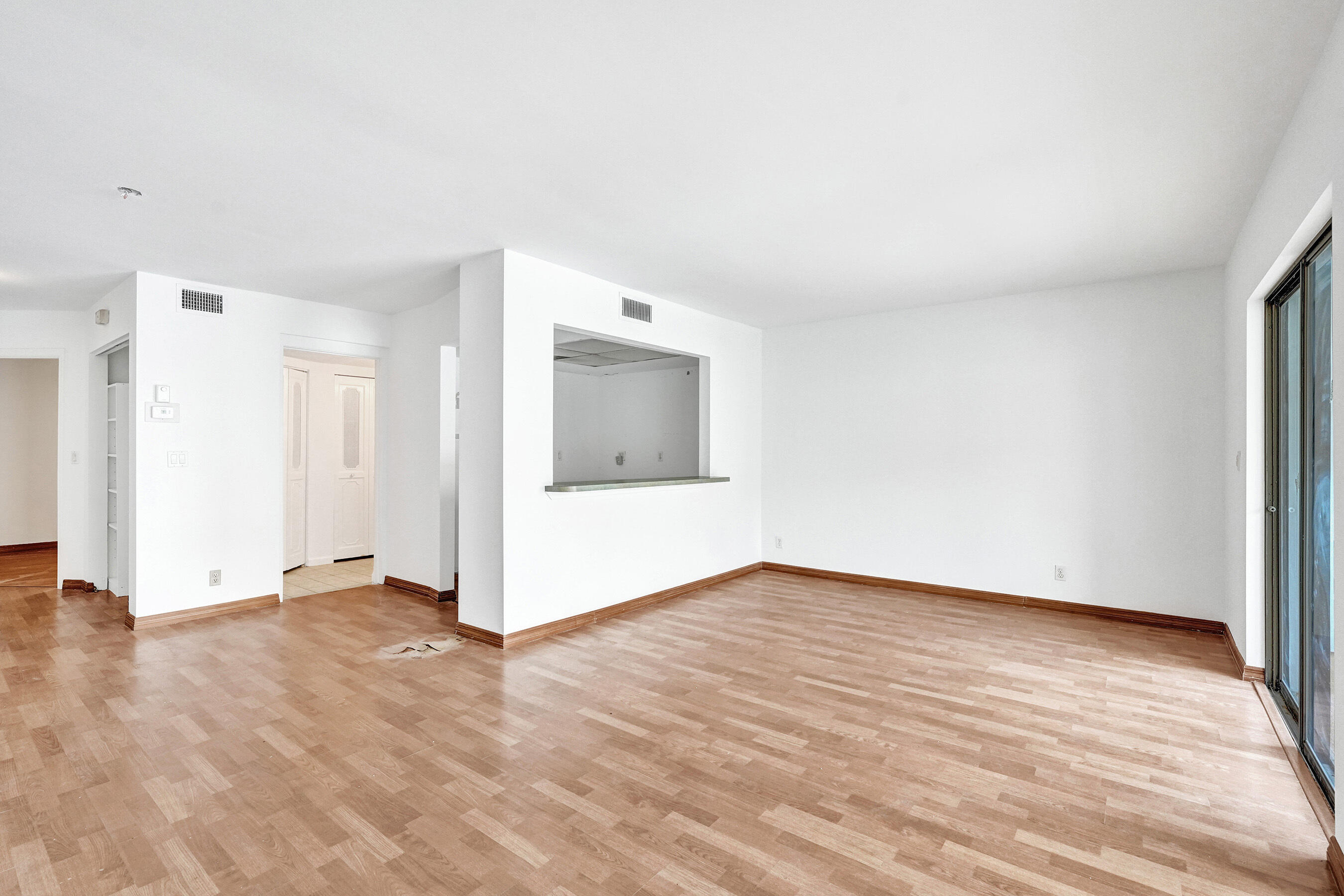 WATERWAY EAST CONDOS - Residential