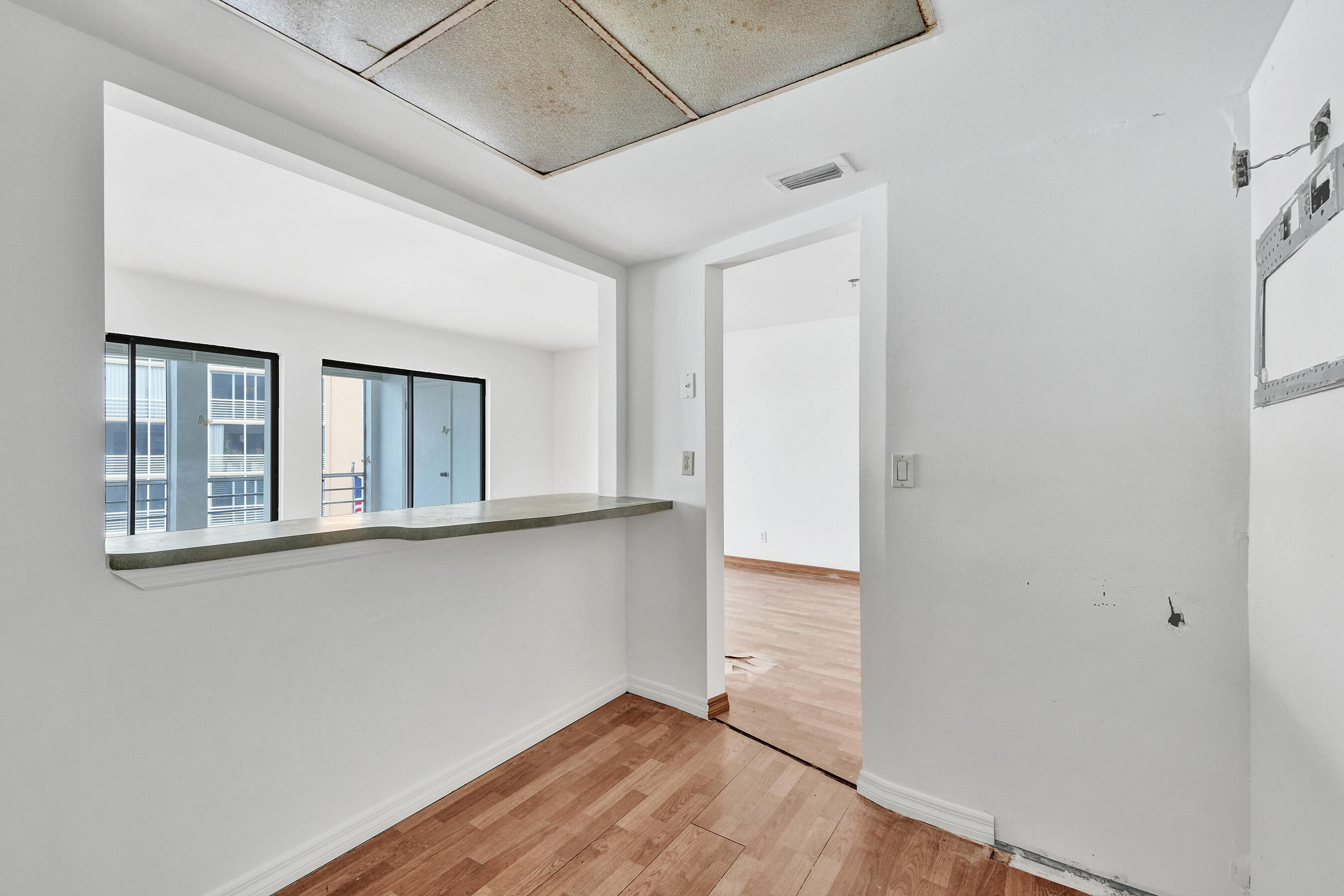 WATERWAY EAST CONDOS - Residential