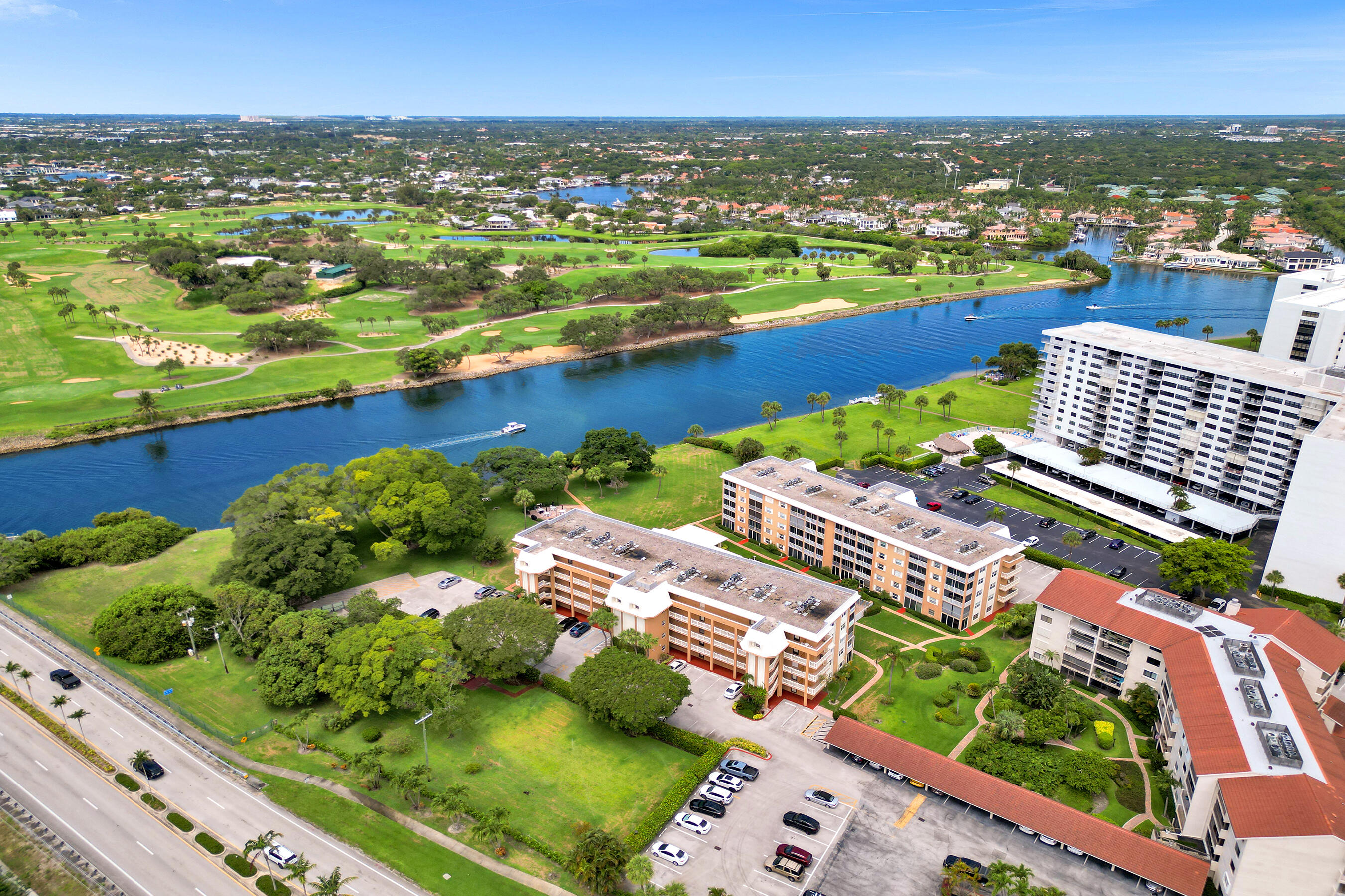 WATERWAY EAST CONDOS - Residential