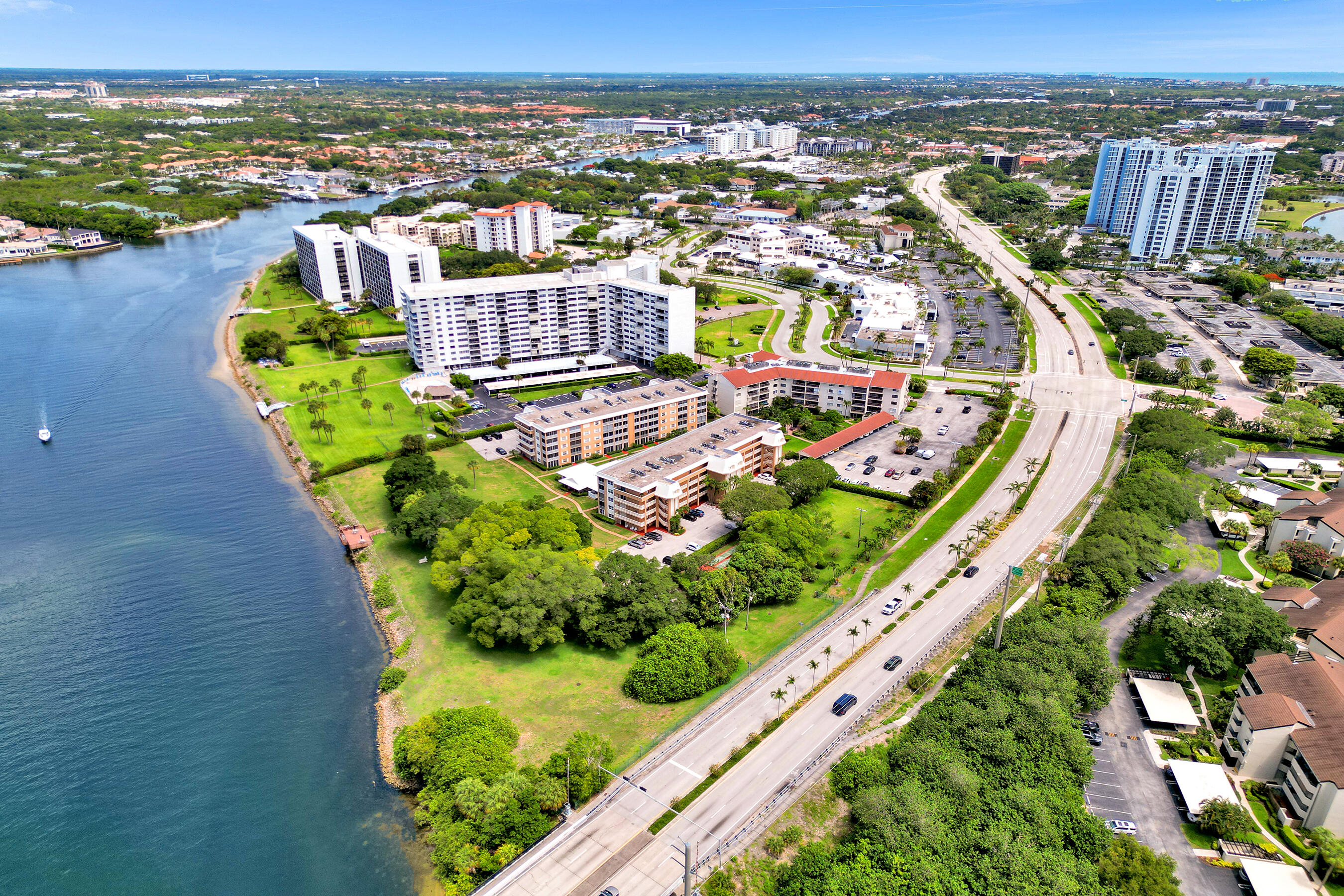 WATERWAY EAST CONDOS - Residential