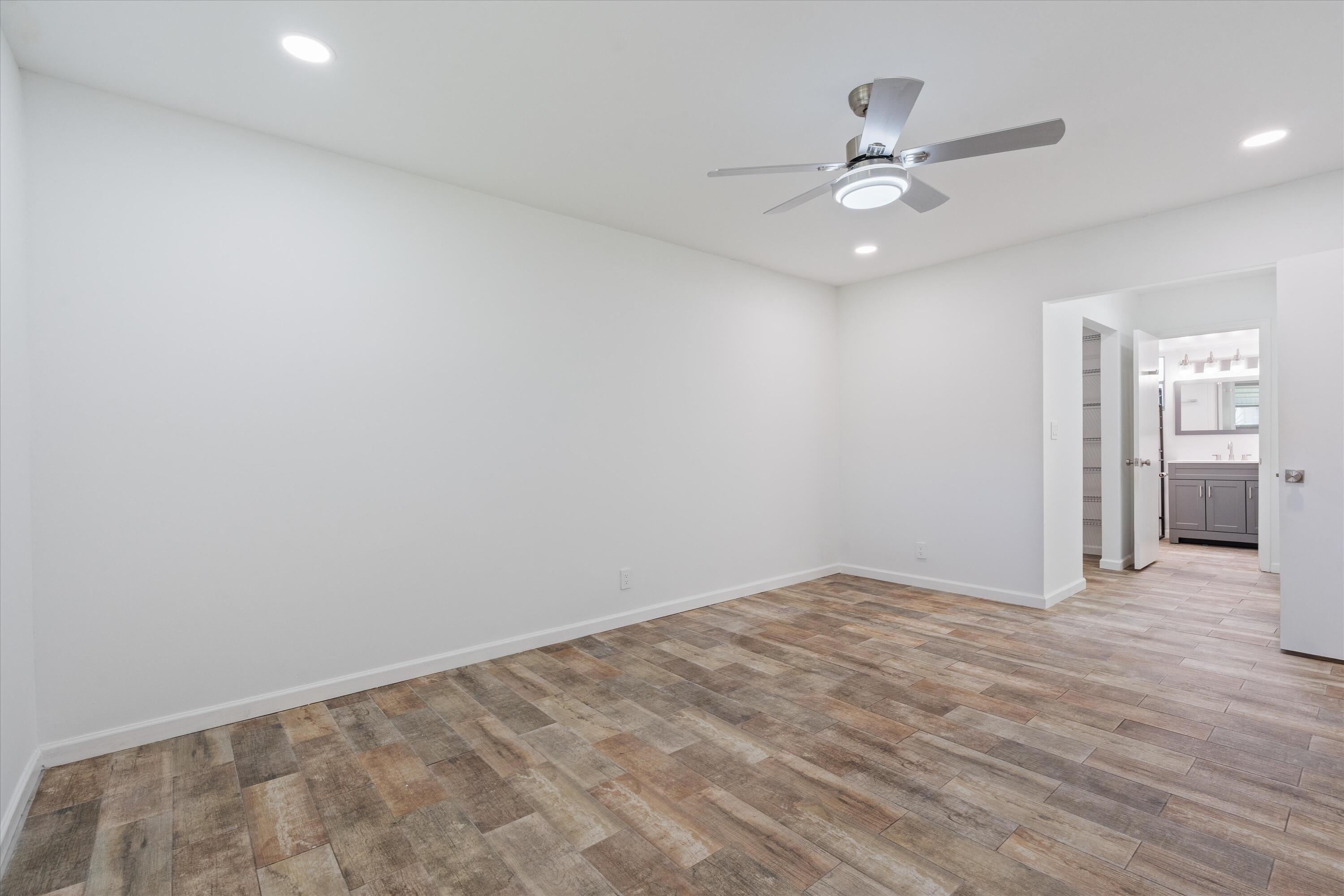 REGIS HOUSE CONDO - Residential
