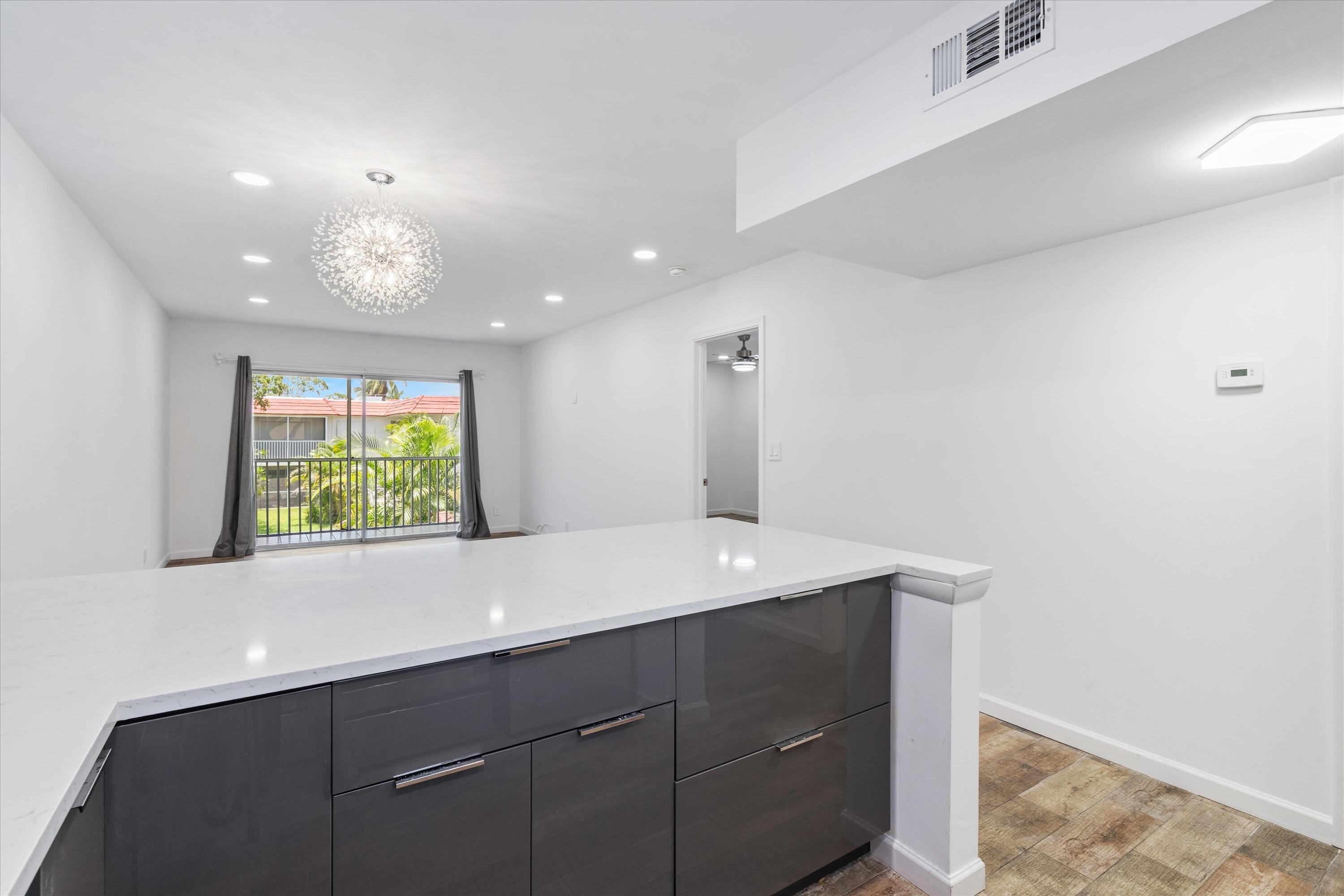 REGIS HOUSE CONDO - Residential