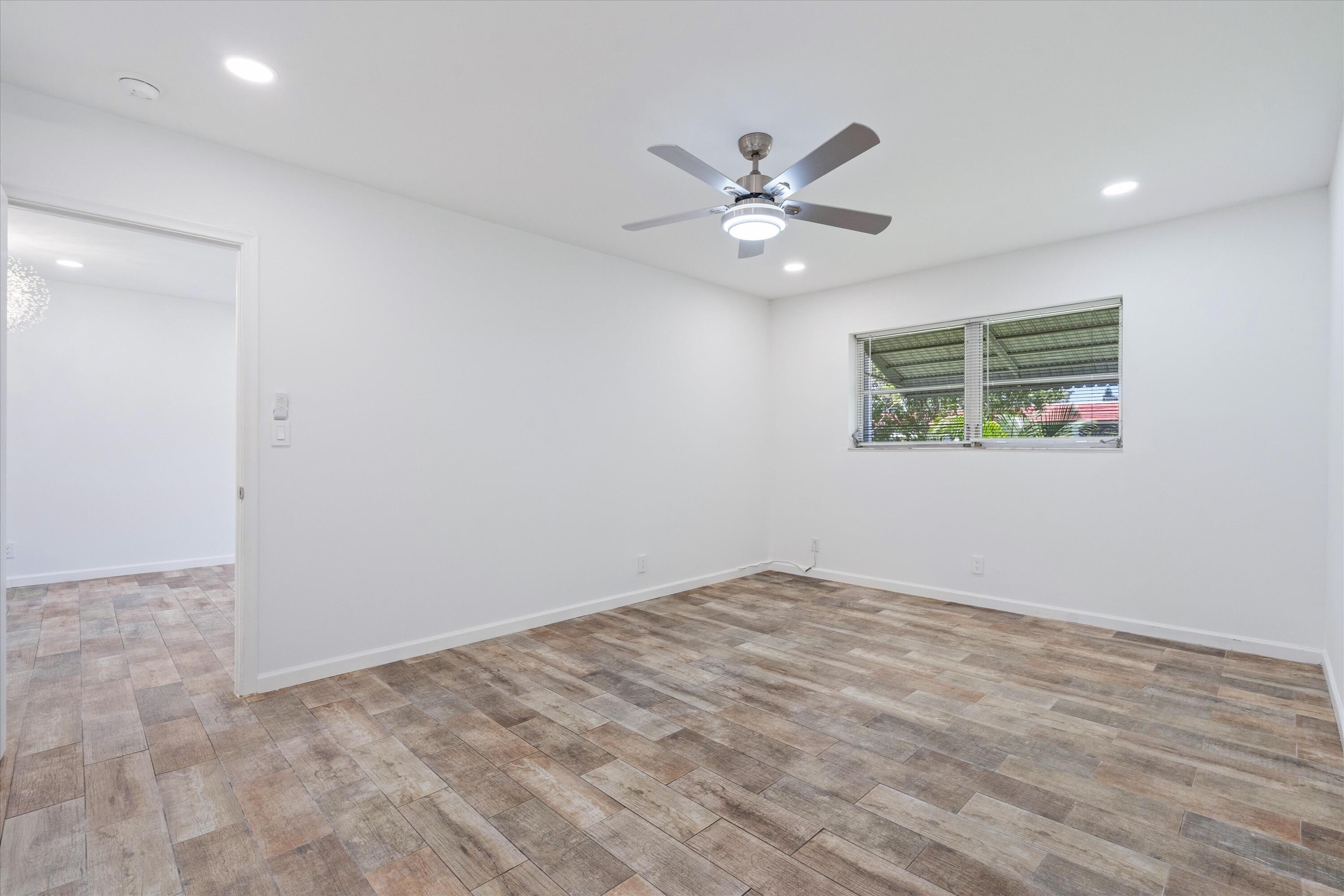 REGIS HOUSE CONDO - Residential