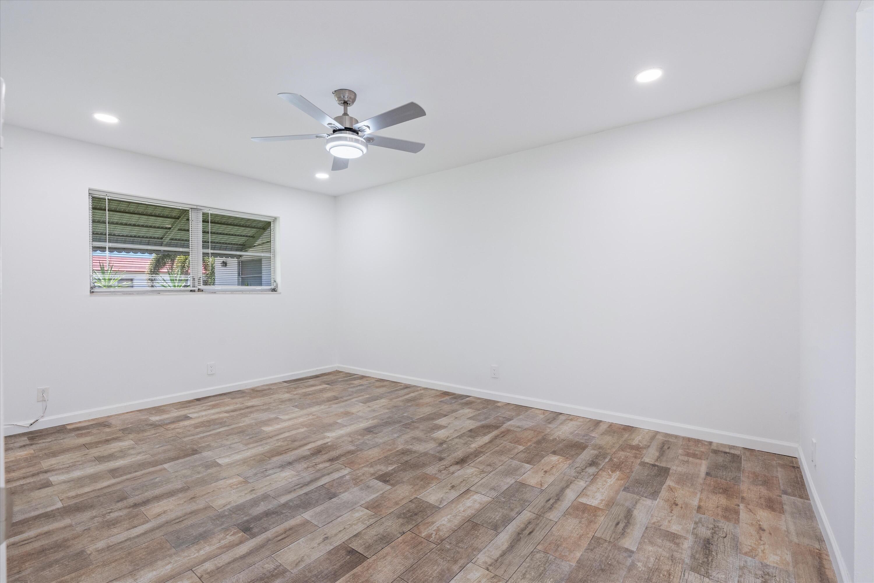 REGIS HOUSE CONDO - Residential