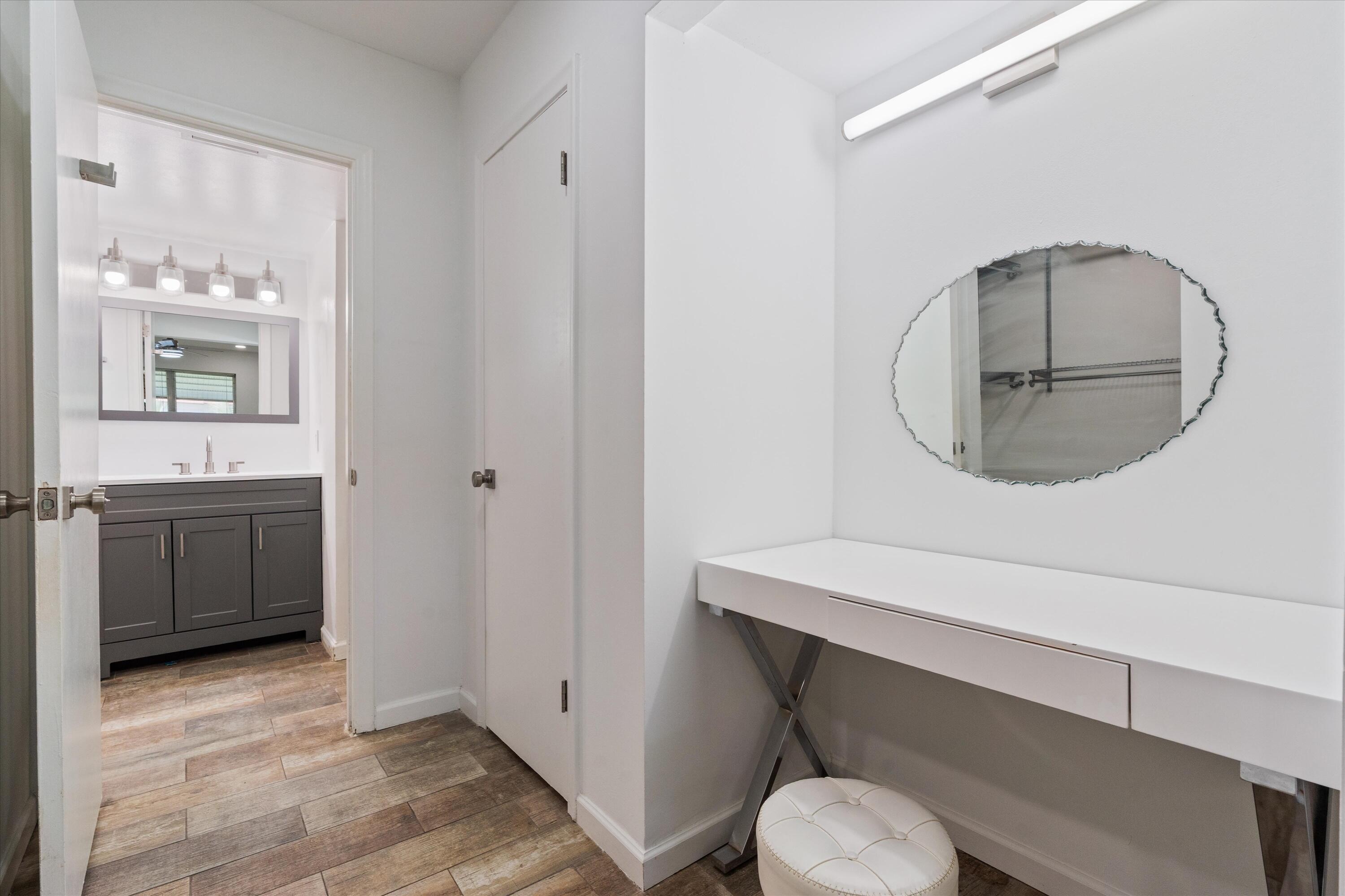 REGIS HOUSE CONDO - Residential