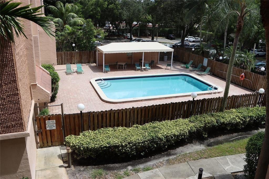 ROYAL PALM - Residential