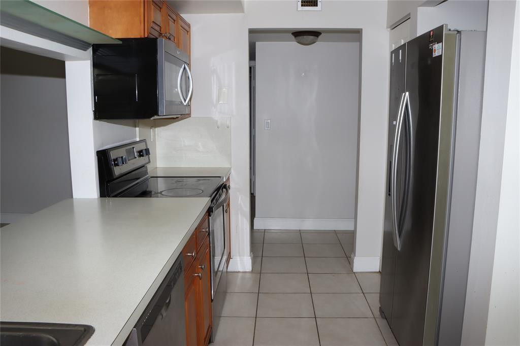 ROYAL PALM - Residential